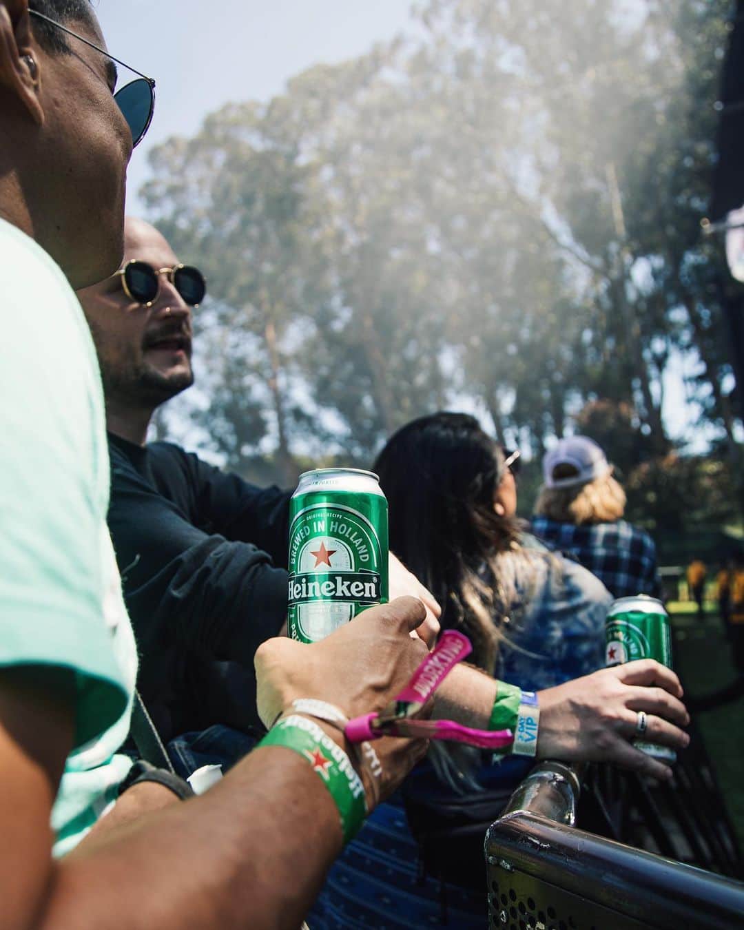 ローレン·ランドルフのインスタグラム：「I’m out here enjoying my first time at @outsidelands thanks to @heineken_us. #HeinekenPartner With friends enjoying the best Bay Area weather, good beer, and great music - as someone who considers myself a huge fan of music festivals, this one has already topped any expectations. Looking forward to the rest of the weekend. #HeinekenHouse」