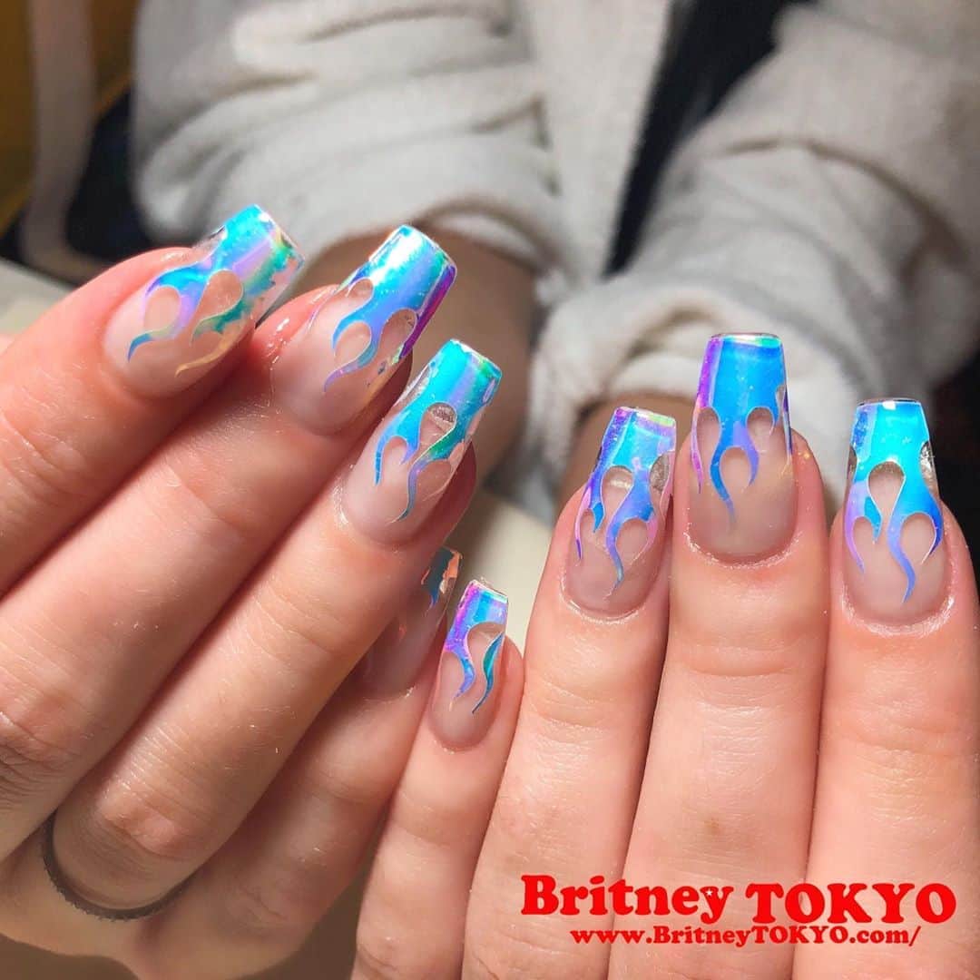 Britney TOKYOさんのインスタグラム写真 - (Britney TOKYOInstagram)「The color!!😍 @apresnailofficial #gelx  #flame2019 #nailart #nails #britneytokyo #tsumekira #ネイルアート #ネイル」8月11日 2時12分 - britneytokyo