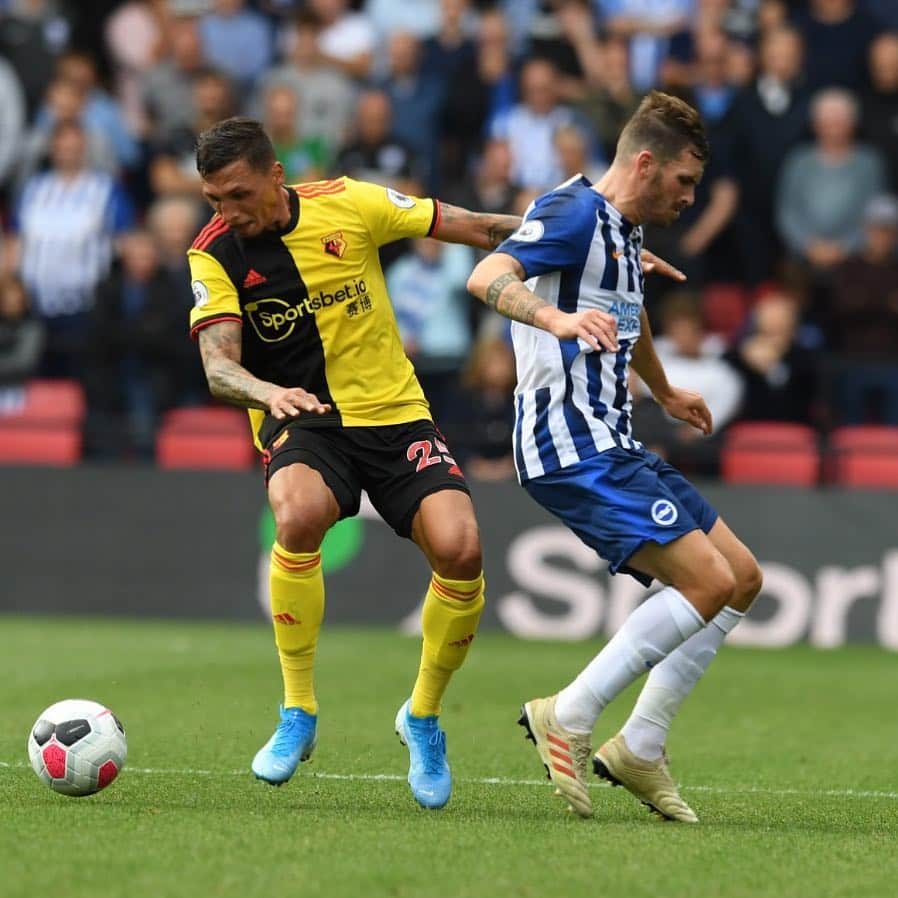 ヨゼ・ホレバスのインスタグラム：「Upsetting result to start the season. Have to shake this one off and think about the next one. #watford #premierleague #nikefootball #watfordfc」