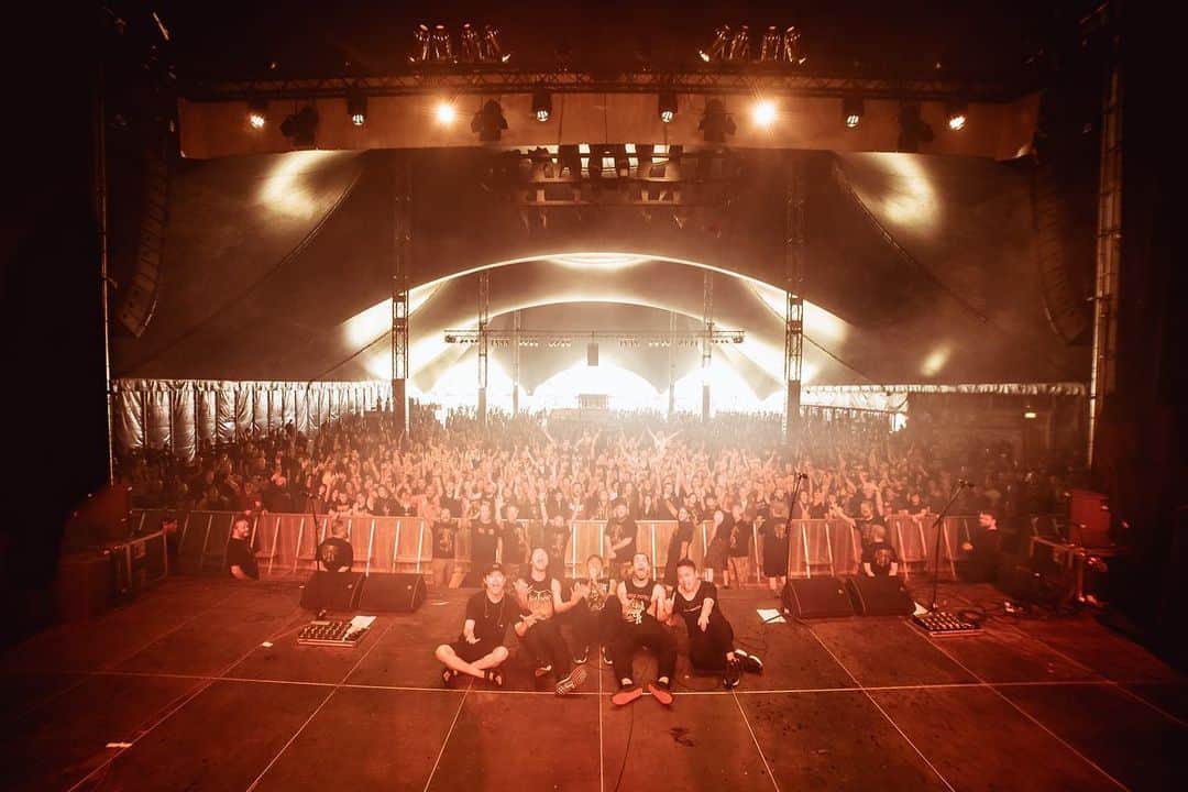 Crystal Lakeさんのインスタグラム写真 - (Crystal LakeInstagram)「Thank you @alcatrazfestival yesterday! It was very first time to play in Belgium 🇧🇪 We’ll be back in Belgium on Nov for @neversaydietour! See ya then!  Photo: @johngyllhamn  #CrystalLake #Helix #WorldTour2019 #AlcatrazFestival」8月11日 2時26分 - crystallake777