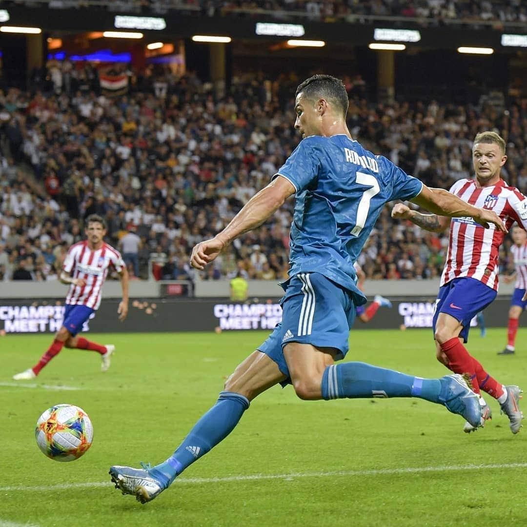 ユヴェントスFCさんのインスタグラム写真 - (ユヴェントスFCInstagram)「©️®️ #CR7JUVE  #AtletiJuve #ICC2019」8月11日 2時33分 - juventus