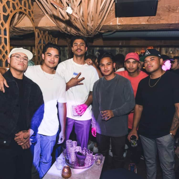 カーティス・ラムさんのインスタグラム写真 - (カーティス・ラムInstagram)「Threw a lil pop up party to kick this summer off “just cause”. The vibes were tight, the people were right and we raised a bit of money and awareness for our friends at @helpchangemycity . Here are a few flicks, Thank you @icytouch @lechvnce @icytouch @hellogoodbyebar for a great night 🙏🏼 Stay tuned for vol.2  #justcause #vol1 #party #night #itsavibeting」8月11日 2時57分 - hansumlum