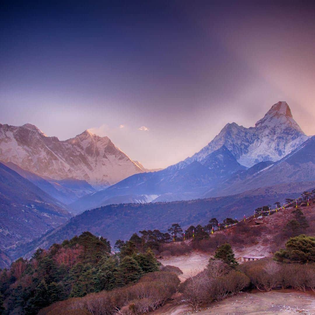 Lonely Planetさんのインスタグラム写真 - (Lonely PlanetInstagram)「'Sunrise over the village of #Tengboche and Ama Dablam – one of the most beautiful peaks in the #Himalaya. I woke up particularly early that day, took a quick glance out the window and knew I had to get up to take photographs. The colours were just unreal. At 6,812m (22,349ft), with soaring ridges and steep faces, it’s little wonder that Ama Dablam is often referred to as the ‘Matterhorn of the Himalayas’. The mountain dominates the eastern sky for much of the trek to #Everest base camp.' – @atlasandboots -- Tap our link in bio for info on trekking Everest responsibly.」8月11日 3時00分 - lonelyplanet