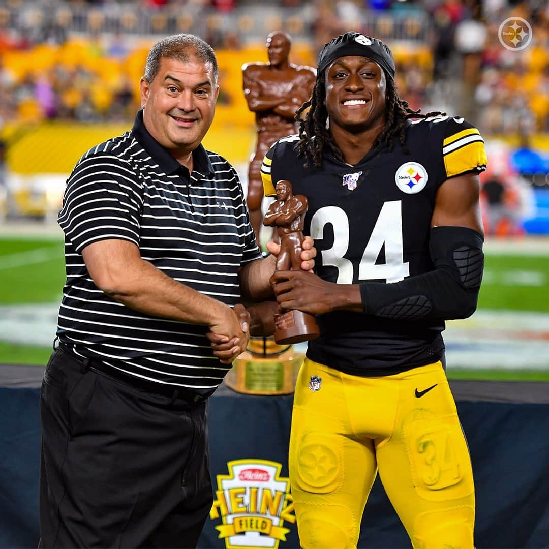 ピッツバーグ・スティーラーズさんのインスタグラム写真 - (ピッツバーグ・スティーラーズInstagram)「On Friday night, Terrell Edmunds was honored for winning the Joe Greene Great Performance Award!」8月11日 4時12分 - steelers