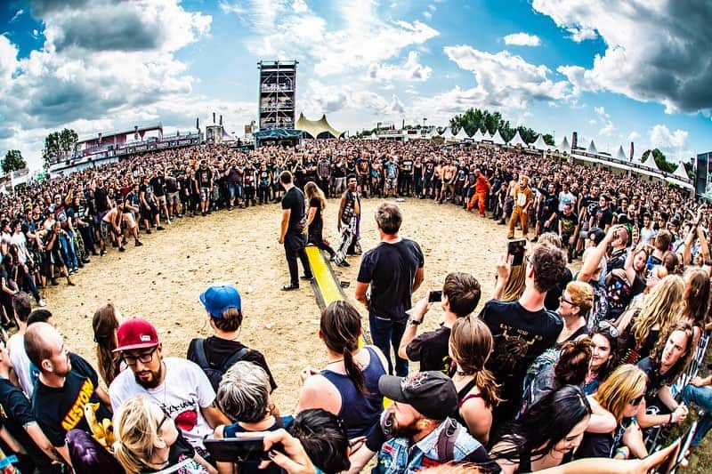 Terufumi Tamanoさんのインスタグラム写真 - (Terufumi TamanoInstagram)「Arcatraz Metal Festival  Thank you very much!!!!! You guys were amazing!! We love this beautiful country🇧🇪 see u soon!! Photo by @cazrowaoki」8月11日 5時10分 - terucrossfaith