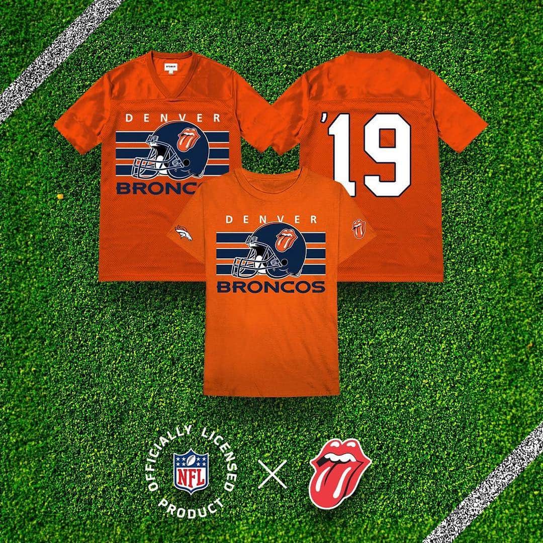 The Rolling Stonesさんのインスタグラム写真 - (The Rolling StonesInstagram)「Ready to rock the Mile High City! 🎸👅 Look out for the city specific and official @nfl x Stones merch! therollingstonesshop.com #stonesnofilter #therollingstones #nfl #merch #tour #denver #usa」8月11日 5時26分 - therollingstones