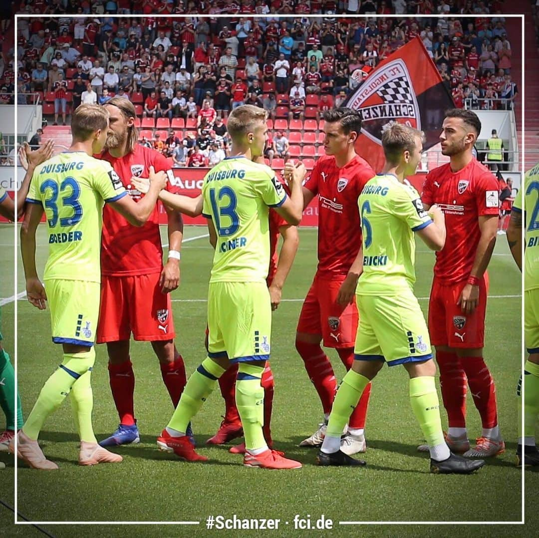 FCインゴルシュタット04さんのインスタグラム写真 - (FCインゴルシュタット04Instagram)「ANPFIFF‼️ Auf geht’s, #Schanzer 👊⚫️🔴 Gemeinsam holen wir uns den Dreier im ersten Heimspiel 19/20 🤩⚽️🏟 . . #FCIMSV #Anpfiff #KickOff #Matchday #3Liga #zeigtsuns #FCI #MSV #Duisburg #FCIngolstadt #Fu3ball #Fussball #Soccer #football #Spieltag #Samstag #Support #fans #Heimspiel #AudiSportpark #gemeinsam #SchanzerdassindWIR #Heimauftakt #Ingolstadt」7月27日 21時02分 - dieschanzer