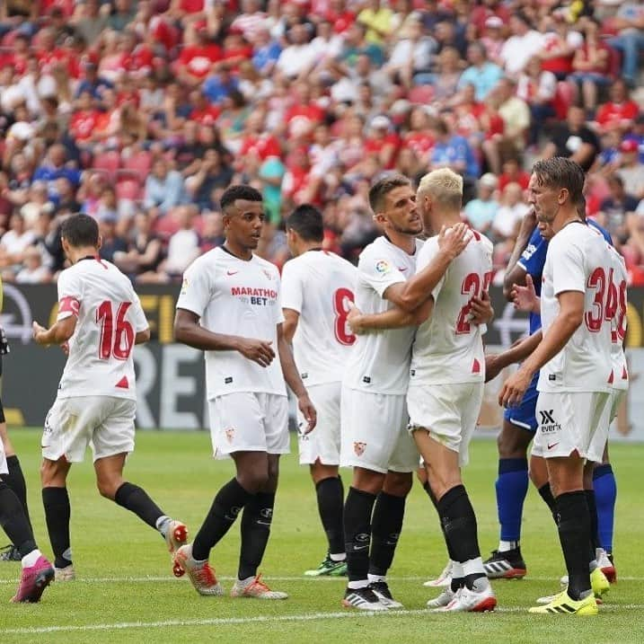 セビージャFCさんのインスタグラム写真 - (セビージャFCInstagram)「Primer partido en la #OpelCup, primera victoria. 👏  #vamosmiSevilla #WeareSevilla」7月27日 21時34分 - sevillafc