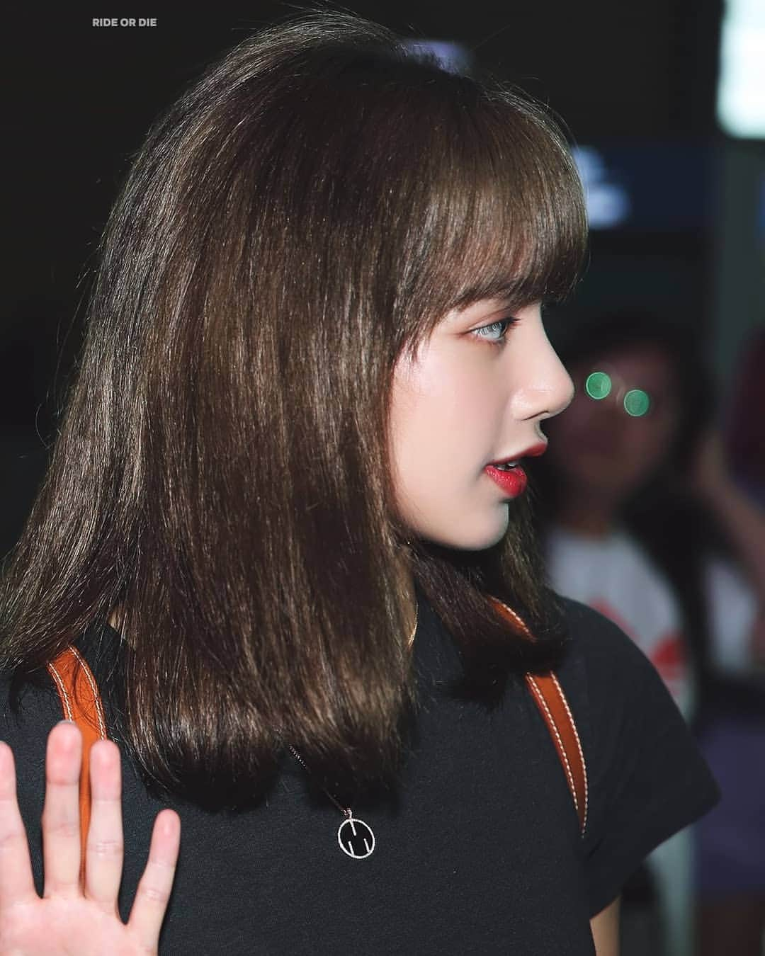 リサさんのインスタグラム写真 - (リサInstagram)「190725 - Incheon Airport #BLACKPINK#블랙핑크#LISA#리사 —© Ride or Die」7月27日 21時41分 - lisa.blackpink