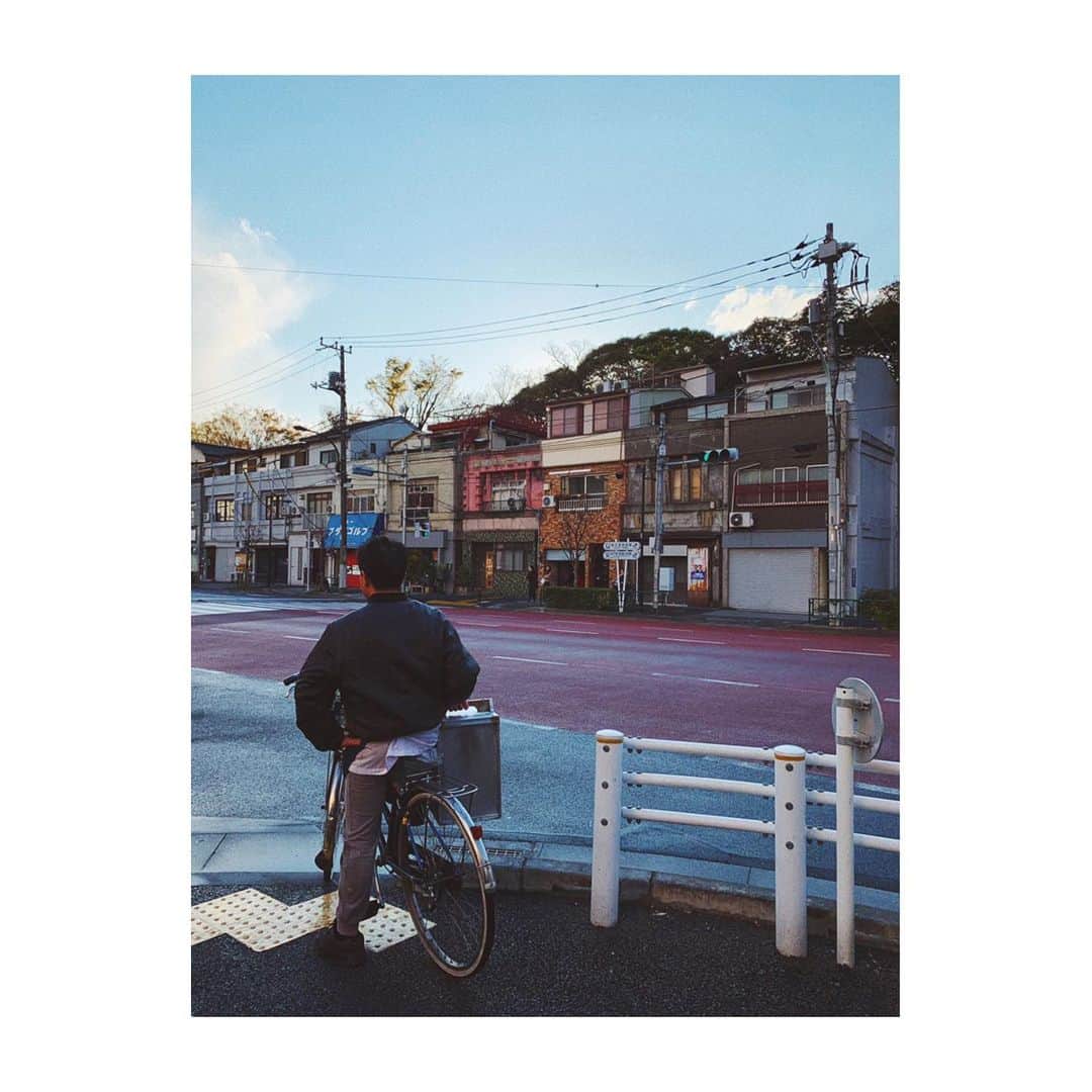 中井ノエミのインスタグラム：「🎬⛩72hrs in Tokyo🗼🎧 . . . #humidhell #heatwave #film #filming #shooting #bike #suburbs #photography #tokyo #japan #dailylife #explore #travelphotography #asia #faces」
