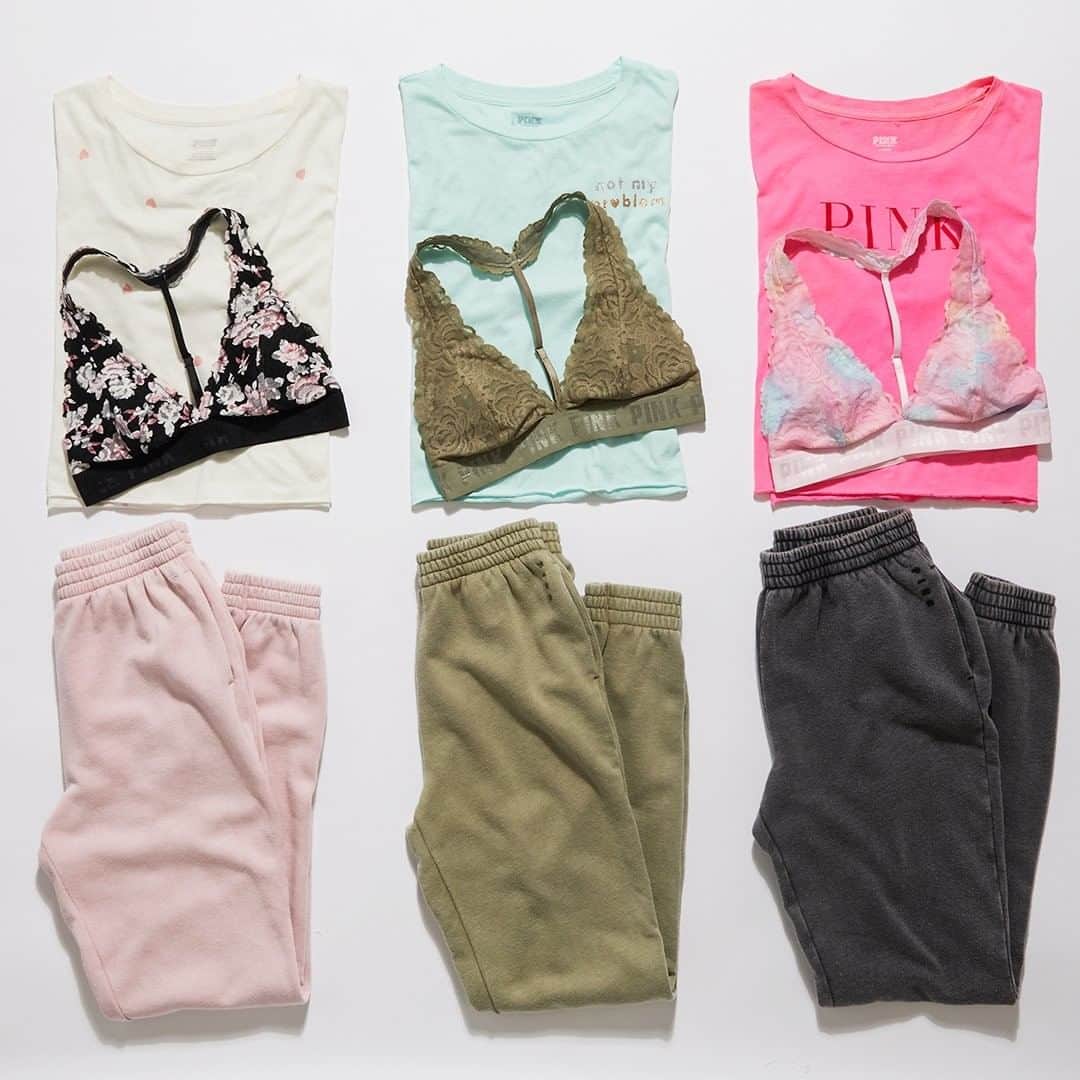 Victoria's Secret PINKさんのインスタグラム写真 - (Victoria's Secret PINKInstagram)「The outfit you’ll never want to take off! Shop the Girlfriend Cropped Tee, Lace Halter & Classic Jogger in stores + at VSPINK.com!」7月27日 22時00分 - vspink