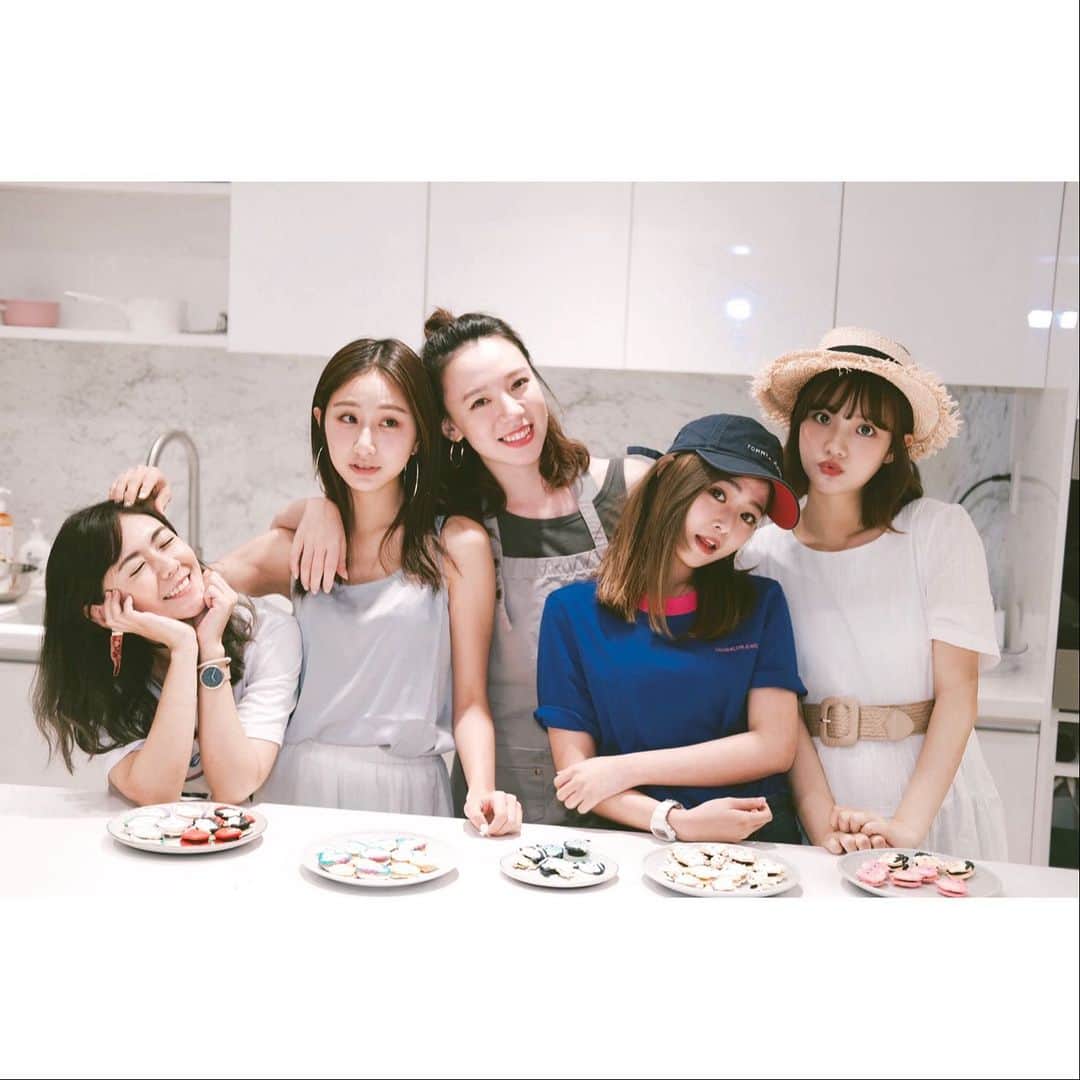 Ninaさんのインスタグラム写真 - (NinaInstagram)「雖然我做的馬卡龍膚質真的比較不好哈哈哈哈🤣 希望下次可以做的更漂釀😆 @haesh_baking」7月27日 21時58分 - ninaxxya