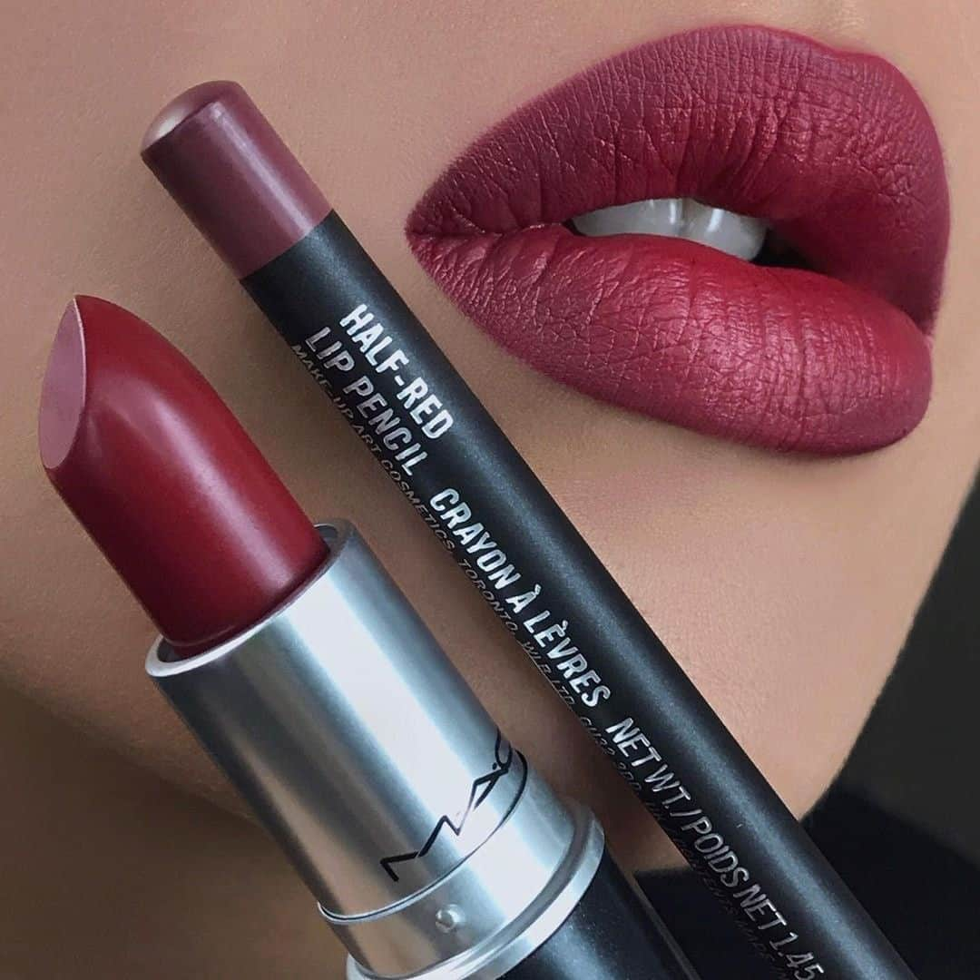 M•A•C Cosmetics Franceさんのインスタグラム写真 - (M•A•C Cosmetics FranceInstagram)「M·A·C - LIPSTICK 💄  On est fan du combo crayon "Half-Red" avec le rouge à lèvres "D for Danger" ! Mentionne un(e) ami(e) en commentaire qui serait également fan de cette teinte 😍  MUA: @anillerraf @maccosmeticsrussia  #maccosmetics #maccosmeticsfrance #maclipstick #macaddict #macdfordanger」7月27日 22時00分 - maccosmeticsfrance