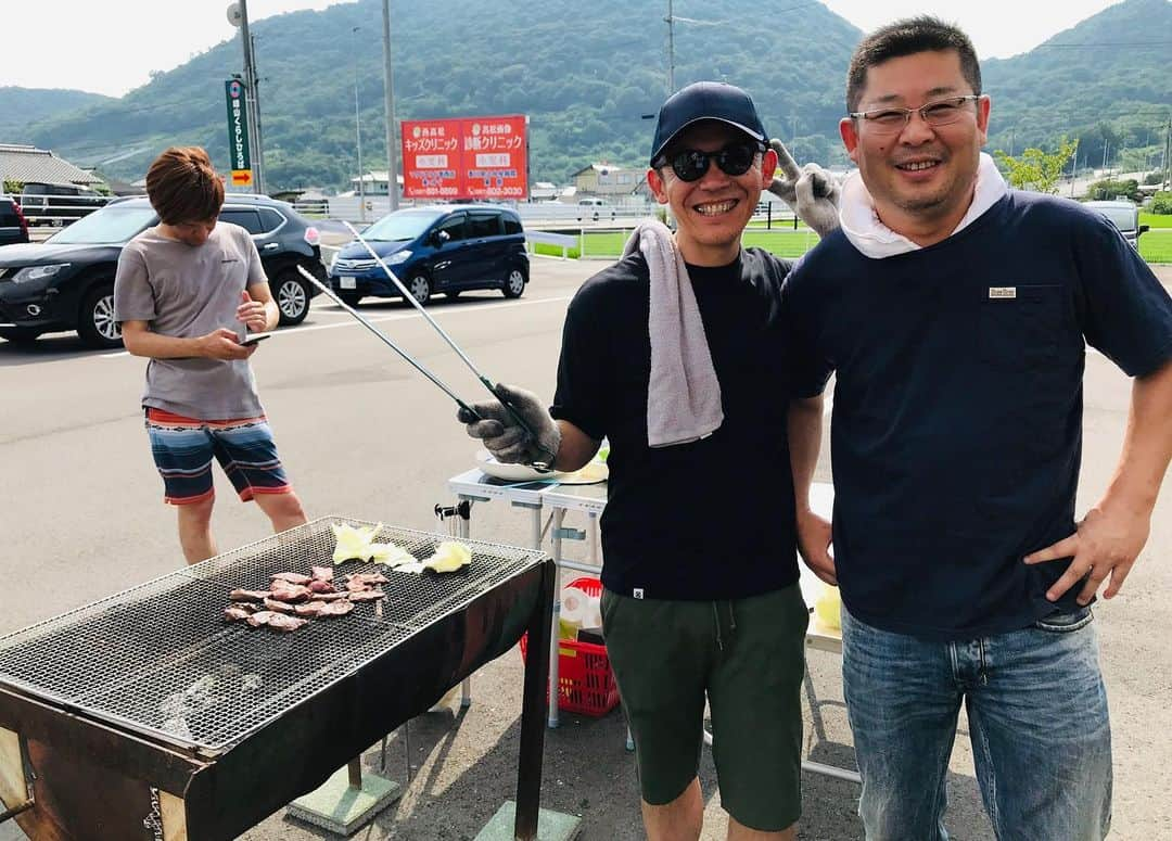 平井卓也さんのインスタグラム写真 - (平井卓也Instagram)「友人の主催するバーベキュー！真夏日は、#ビール、#焼肉 #スイカ割り #プール #水浴び、ですね。ご馳走さまでした。#平井卓也 #真夏日」7月27日 22時05分 - hiratakuchan0125