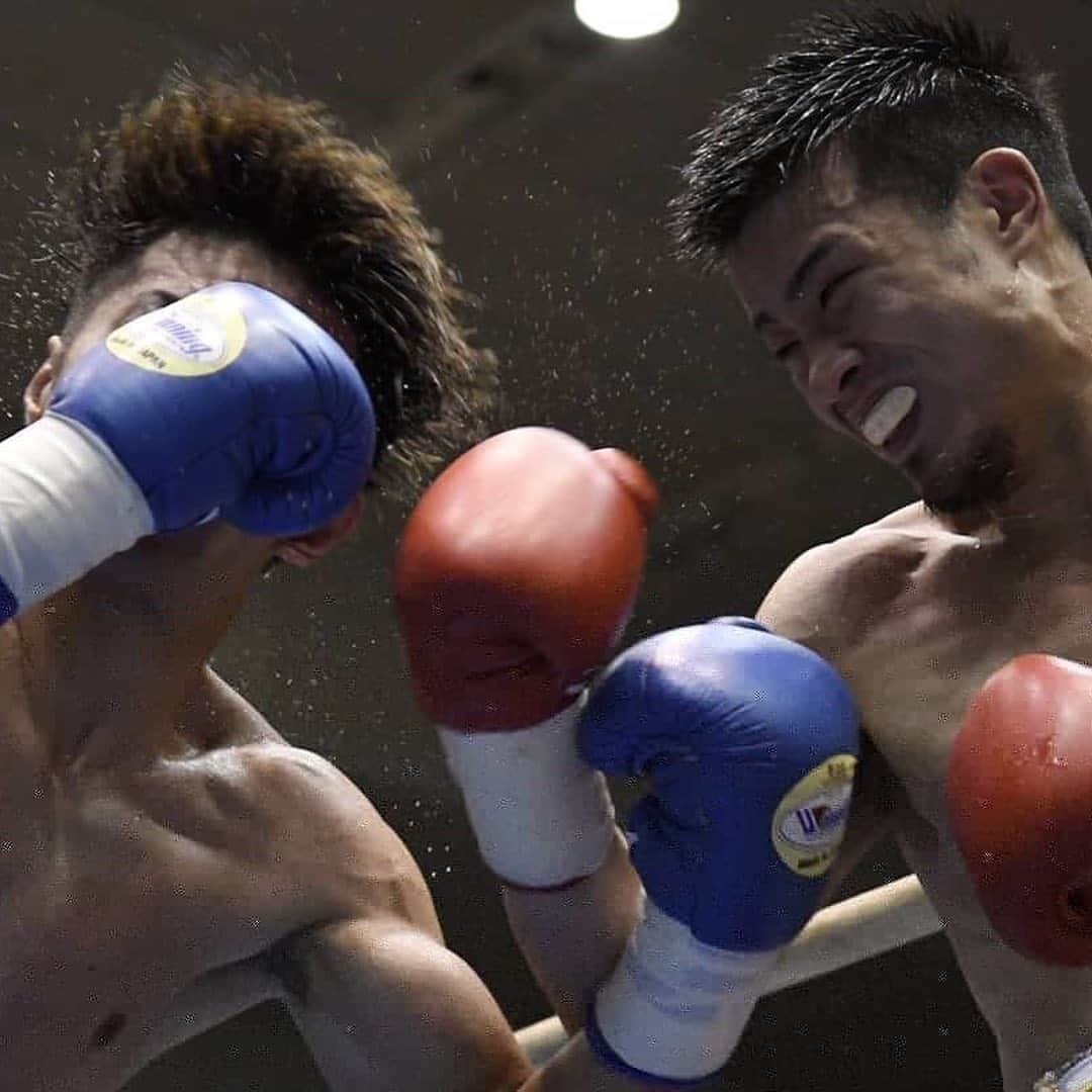 岸本加世子のインスタグラム：「愛してやまない寿以輝選手が昨日も勝ちました！ デビュー１2連勝負け無し！左拳を痛めていた中、激痛だったはずですがきっきり勝ちました！嬉しい！#辰吉寿以輝」