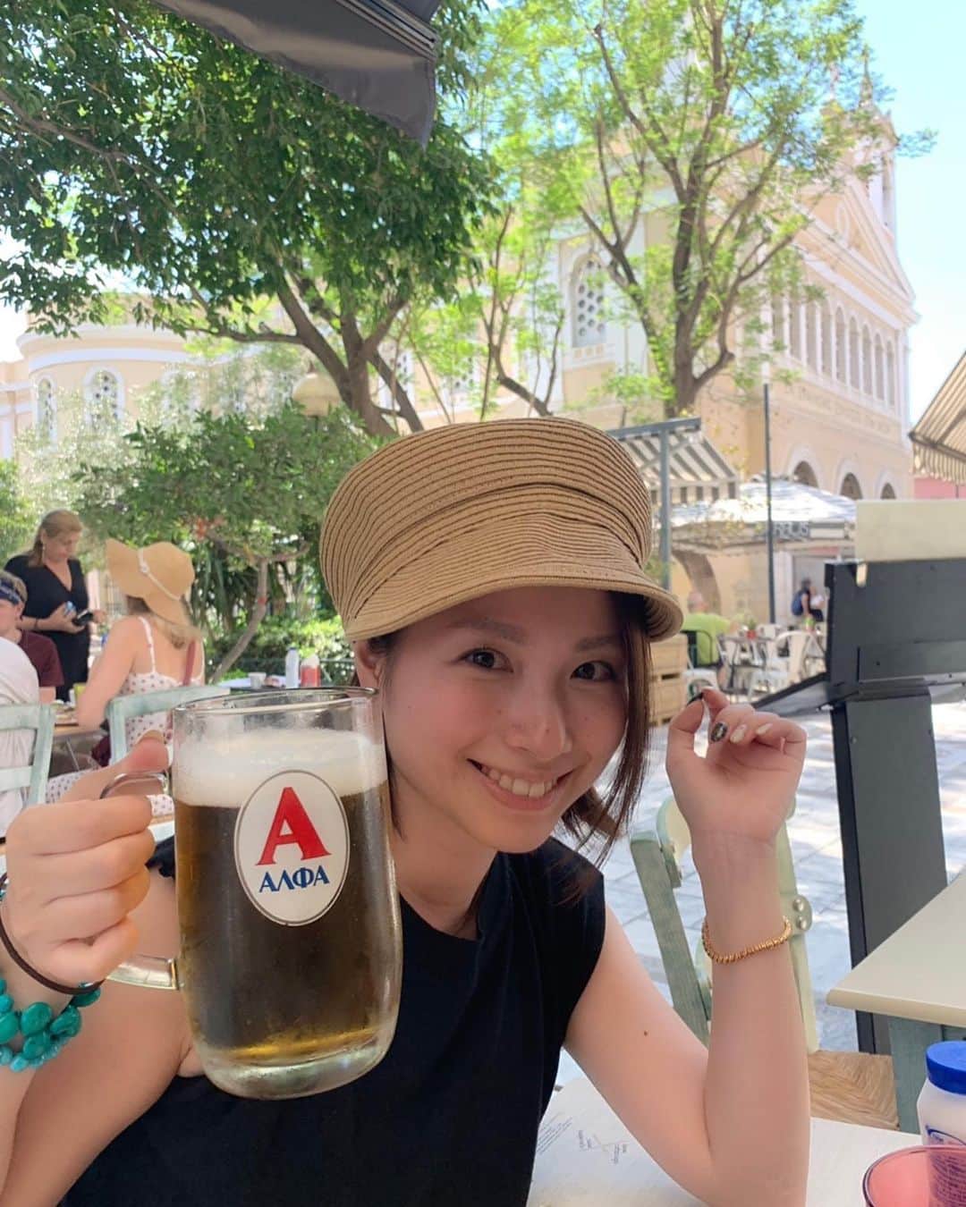 のインスタグラム：「トルコギリシャの旅でも、もちろんたくさん飲みました🥴🍻✨ ・ ・ ステキな街並みで飲むビール🍻とワイン🍷 最高か！！！！！🥴✨✨ ・ ・ #athens #greece #turkey #istanbul #capadocia  #アテネ #ギリシャ #トルコ #イスタンブール #カッパドキア #beergirl #beer #beerbeerbeer #beers  #ビール好き #ビール女子 #ビール  #女子旅 #女子旅行 #2人旅 #思い出  #寺田有希 #teradayuki」