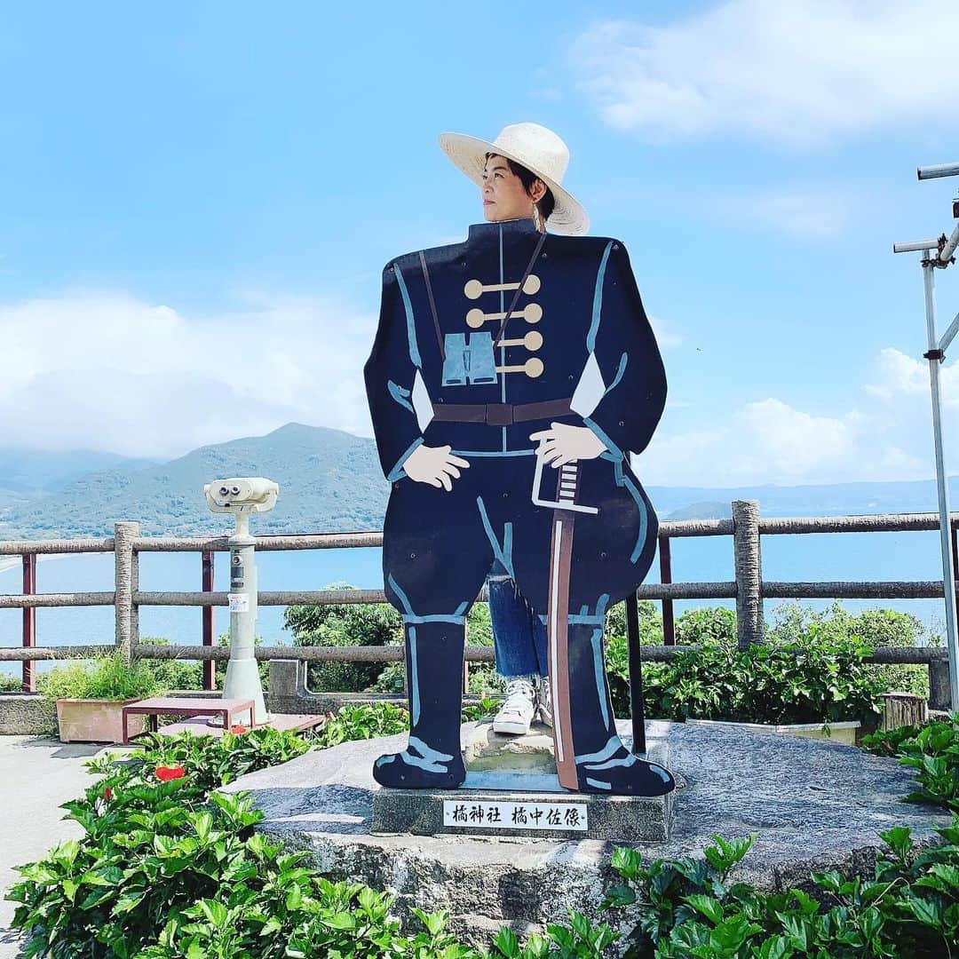 榊いずみさんのインスタグラム写真 - (榊いずみInstagram)「今日から夏休み‼️ 長崎に到着、島原に向かってます。 #nagasaki #unzen #shimabara #橘神社」7月27日 14時49分 - izumizmroom