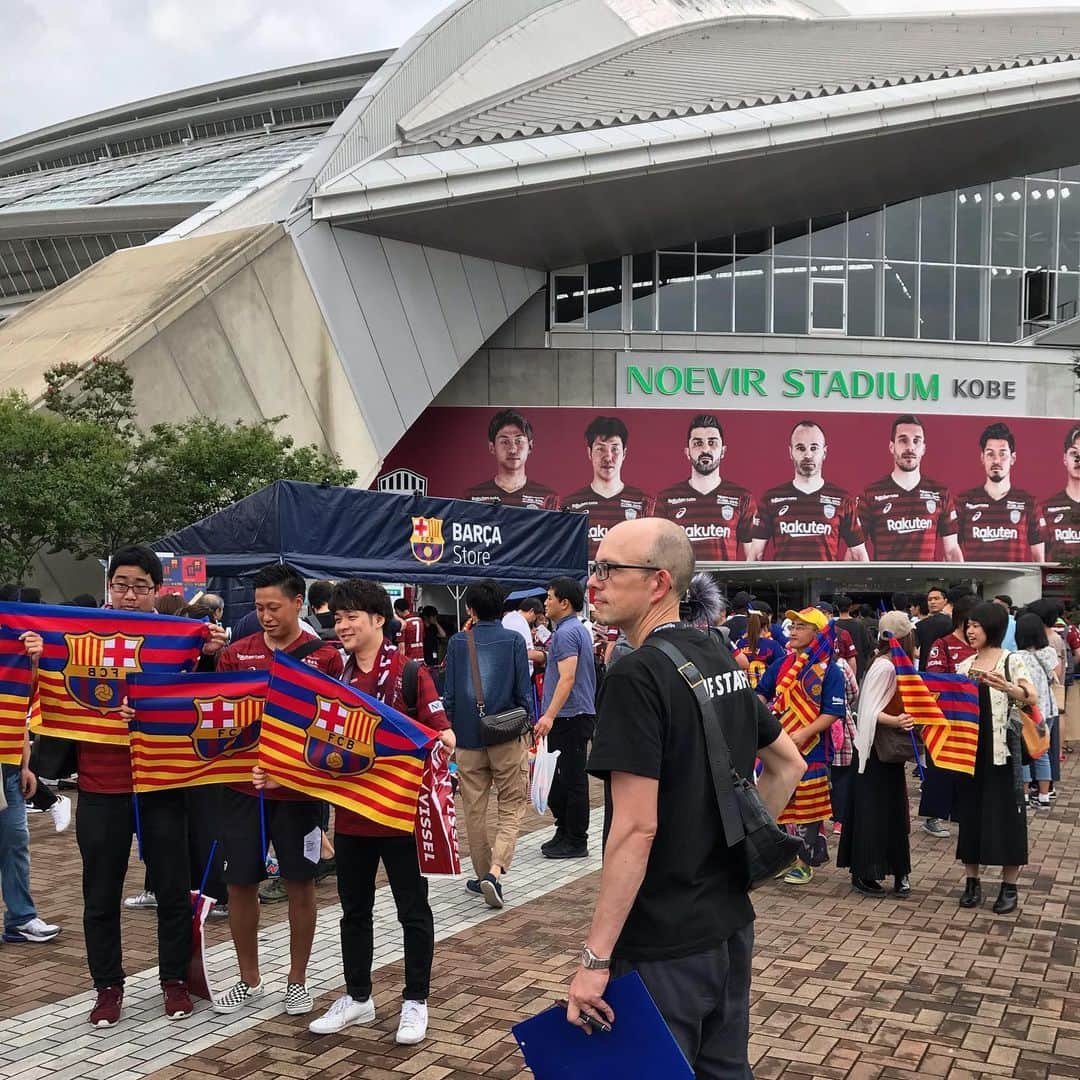 大川佑のインスタグラム：「姉妹クラブ感ある。お祭り。 #rakutencup #barca #Vissel」