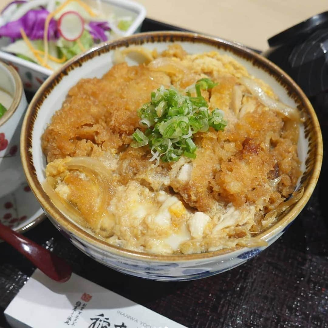 Japan Food Townさんのインスタグラム写真 - (Japan Food TownInstagram)「HURRY UP and enjoy before end of promotion - Inaniwa Yosuke﻿ ﻿ Have you enjoyed MEGA Donburi Lunch Set yet?﻿ Mega Size Donburi Lunch Set is available during limited until 31st of July 2019.﻿ ﻿ Choose your preferred Donburi Item such as Tendon, Shogayaki Don, Gyu Don and more with affordable price and pig portion for your lunch.﻿ *All set include Miso Soup, Small Salad and Chawanmushi.﻿ Mega Don Lunch Set is available until end of July 2019 from 11am to 5pm include weekends and public holidays. ﻿ ﻿ Let's visit "Inaniwa Yosuke" in Japan Food Town and make you full through MEGA Donburi Lunch Set!!﻿ ﻿ Japan Food Town is located at 435 Orchard Road, Wisma Atria Unit 04-39/54.﻿ Inaniwa Yosuke is located at Wisma Atria #04-45 in Japan Food Town.﻿ ﻿ お急ぎ下さい！稲庭養助の期間限定大盛り丼ランチセットは今月末まで﻿ ﻿ Japan Food Town内の「稲庭養助」の「大盛り丼ランチセット」はお楽しみ頂けましたか？﻿ 「大盛り丼ランチセット」は今月末までの期間限定でご利用頂けますのでプロモーション終了前に是非どうぞ！﻿ ﻿ 天丼、しょうが焼き丼、牛丼他豊富な丼メニューの中からお好みの丼物をメガ大盛りでお楽しみ頂ける新しいランチセットメニューです。﻿ お値段もリーズナブルでボリュームも満点、お腹もお財布も大満足の「大盛り丼ランチセット」を是非ご利用下さい！﻿ ＊全ての丼には味噌汁、ミニサラダと茶碗蒸しがセットになります。﻿ 「大盛り丼ランチセット」は2019年7月末までの期間限定で週末、祝祭日を含む11AM〜5PMまでご利用頂けます。﻿ ﻿ さあ、この週末のランチはご家族やご友人と一緒に「大盛り丼ランチセット」でお腹一杯になっちゃってね！﻿ ﻿ Japan Food Townは435 Orchard Road, Wisma Atria Unit 04-39/54にあります。﻿ 稲庭養助はJapan Food Town内、Wisma Atria #04-45にあります。﻿ ﻿  #inaniwayosuke #japanfoodtown #japanesfood #eatoutsg #sgeat #foodloversg #sgfoodporn #sgfoodsteps #instafoodsg #japanesefoodsg #foodsg #orchard #sgfood #foodstagram #singapore #wismaatria  #inaniwaudon #tendon #shogayakidon #gyudon #chickenkatsudon #chickennamban #mega #bigportion #megakunch #gss #greatsingaporesale﻿」7月27日 15時29分 - japanfoodtown