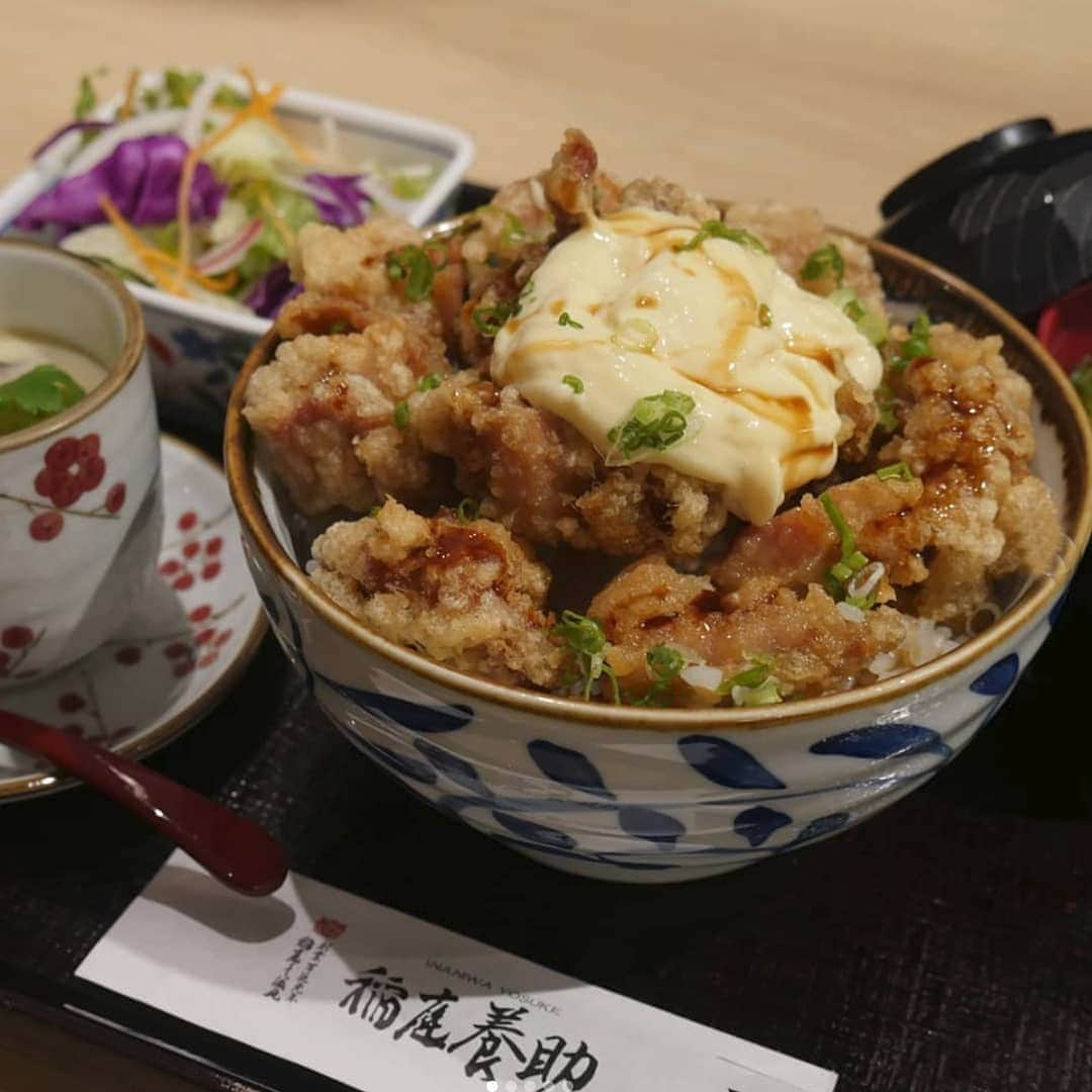 Japan Food Townさんのインスタグラム写真 - (Japan Food TownInstagram)「HURRY UP and enjoy before end of promotion - Inaniwa Yosuke﻿ ﻿ Have you enjoyed MEGA Donburi Lunch Set yet?﻿ Mega Size Donburi Lunch Set is available during limited until 31st of July 2019.﻿ ﻿ Choose your preferred Donburi Item such as Tendon, Shogayaki Don, Gyu Don and more with affordable price and pig portion for your lunch.﻿ *All set include Miso Soup, Small Salad and Chawanmushi.﻿ Mega Don Lunch Set is available until end of July 2019 from 11am to 5pm include weekends and public holidays. ﻿ ﻿ Let's visit "Inaniwa Yosuke" in Japan Food Town and make you full through MEGA Donburi Lunch Set!!﻿ ﻿ Japan Food Town is located at 435 Orchard Road, Wisma Atria Unit 04-39/54.﻿ Inaniwa Yosuke is located at Wisma Atria #04-45 in Japan Food Town.﻿ ﻿ お急ぎ下さい！稲庭養助の期間限定大盛り丼ランチセットは今月末まで﻿ ﻿ Japan Food Town内の「稲庭養助」の「大盛り丼ランチセット」はお楽しみ頂けましたか？﻿ 「大盛り丼ランチセット」は今月末までの期間限定でご利用頂けますのでプロモーション終了前に是非どうぞ！﻿ ﻿ 天丼、しょうが焼き丼、牛丼他豊富な丼メニューの中からお好みの丼物をメガ大盛りでお楽しみ頂ける新しいランチセットメニューです。﻿ お値段もリーズナブルでボリュームも満点、お腹もお財布も大満足の「大盛り丼ランチセット」を是非ご利用下さい！﻿ ＊全ての丼には味噌汁、ミニサラダと茶碗蒸しがセットになります。﻿ 「大盛り丼ランチセット」は2019年7月末までの期間限定で週末、祝祭日を含む11AM〜5PMまでご利用頂けます。﻿ ﻿ さあ、この週末のランチはご家族やご友人と一緒に「大盛り丼ランチセット」でお腹一杯になっちゃってね！﻿ ﻿ Japan Food Townは435 Orchard Road, Wisma Atria Unit 04-39/54にあります。﻿ 稲庭養助はJapan Food Town内、Wisma Atria #04-45にあります。﻿ ﻿  #inaniwayosuke #japanfoodtown #japanesfood #eatoutsg #sgeat #foodloversg #sgfoodporn #sgfoodsteps #instafoodsg #japanesefoodsg #foodsg #orchard #sgfood #foodstagram #singapore #wismaatria  #inaniwaudon #tendon #shogayakidon #gyudon #chickenkatsudon #chickennamban #mega #bigportion #megakunch #gss #greatsingaporesale﻿」7月27日 15時29分 - japanfoodtown