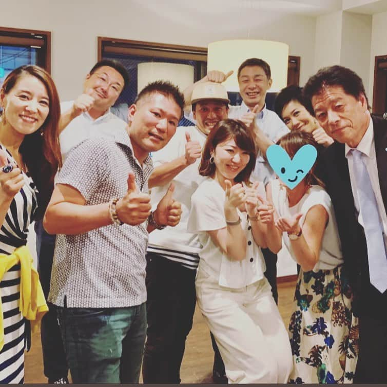 原田良也さんのインスタグラム写真 - (原田良也Instagram)「昨日は、僕たちの結婚パーティーの時に急遽決まった『嫁さん&嫁さんの同級生の誕生日会』 主催者の梅村さんはちょっとしか居なかったなぁ^_^ 今度はスタートから解散まで飲みましょ！ 滋賀県で知り合って可愛がってくれる方々に感謝です。 #滋賀県 #ミソラテラスイタリー #なぜか初対面が元日にお家にお邪魔することになった梅村さん #初対面の人の親戚と元日に飲んだのは初めてです」7月27日 15時43分 - irasshassee