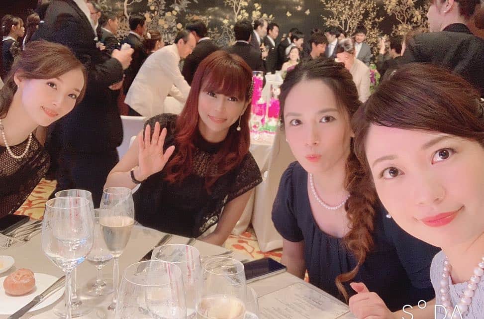 青山愛菜さんのインスタグラム写真 - (青山愛菜Instagram)「10代からの友達の結婚式でした♪ (いよいよわしだけになってしまった)」7月27日 15時58分 - ainamnsl