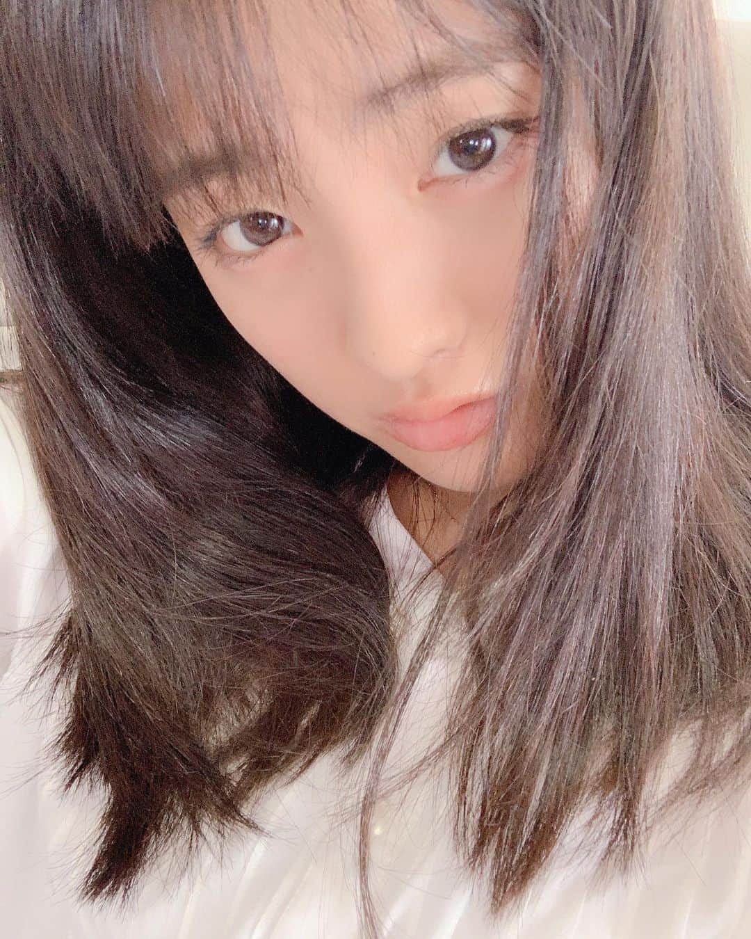 大友花恋さんのインスタグラム写真 - (大友花恋Instagram)「タノシミなところ、行ってきます~🎶 ・ 写真と動画は何日か前のもの。 どうやら、ほっぺたを刺された模様…🥵 #でももう治ったばんざい🙌」7月27日 16時17分 - karen_otomo