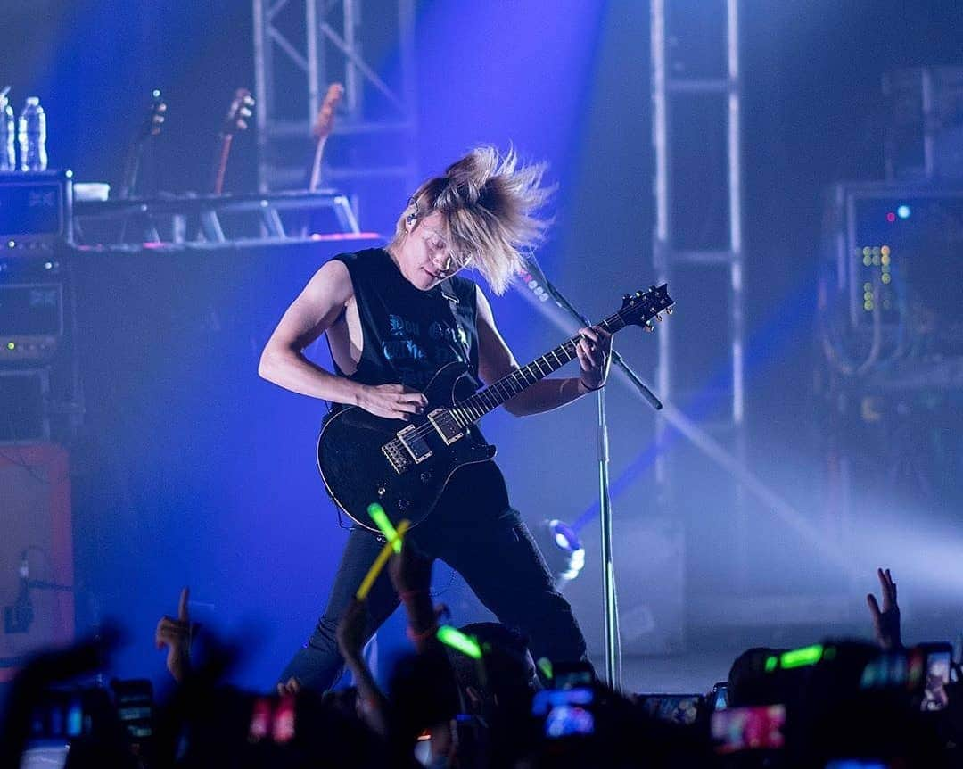 ONE OK ROCK WORLDさんのインスタグラム写真 - (ONE OK ROCK WORLDInstagram)「- 07/26/2019 Monterrey, MX #repost  @karterokiller -  @oneokrockofficial ONE OK ROCK !! En Monterrey, Mexico @auditoriorio70 Excelente Show ! Fotos para @mty360 . . #oneokrockofficial #10969taka #toru_10969 #tomo_10969 #ryota_0809 #fueledbyramen #eyeofthestorm#eyeofthestormworldtour2019」7月27日 16時40分 - oneokrockworld