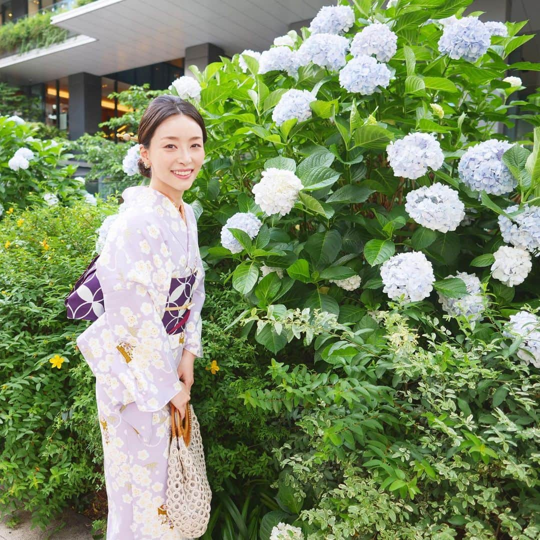 佐々木あさひさんのインスタグラム写真 - (佐々木あさひInstagram)「紫陽花が咲く時期に行った着物散歩😌今年はあと何回着れるかなぁ。 今日は隅田川の花火大会🎆行く予定ないけど、毎年天気が悪かった記憶しかないからなんか嬉しい、日本の花火が世界一。」7月27日 16時56分 - asahisasaki