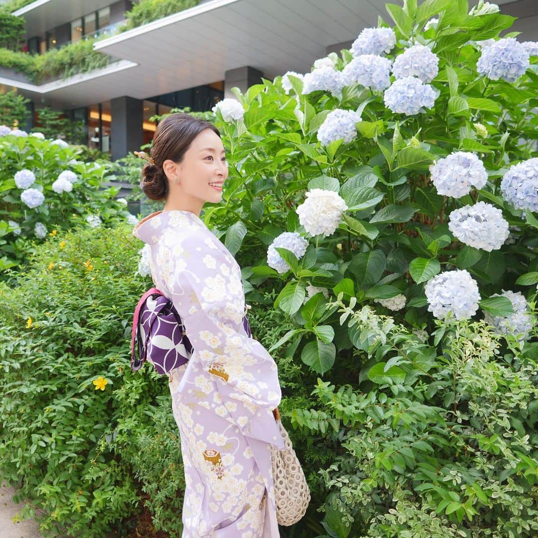 佐々木あさひさんのインスタグラム写真 - (佐々木あさひInstagram)「紫陽花が咲く時期に行った着物散歩😌今年はあと何回着れるかなぁ。 今日は隅田川の花火大会🎆行く予定ないけど、毎年天気が悪かった記憶しかないからなんか嬉しい、日本の花火が世界一。」7月27日 16時56分 - asahisasaki