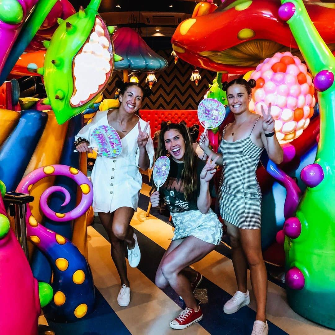 シャルロッテ・キャスリックさんのインスタグラム写真 - (シャルロッテ・キャスリックInstagram)「Monster Cafe Harajuku 🌈🍭✌🏽」7月27日 16時54分 - charlottecaslick