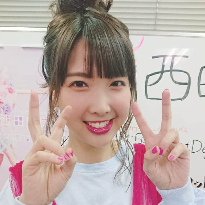 西田望見のインスタグラム：「きょうの #のぞみる は、大阪＆名古屋でのリリースイベントでした。雨のなかお越しくださった皆さま、ありがとうございました！ . ぜひイベントやミニアルバムの感想は #のぞみるソロみる をつけてTwitterなどでつぶやいてみてくださいね😌 のぞみるもチェックしに行きます💞 . #西田望見 debut mini album 「女の子はDejlig」 NOW ON SALE🌹」