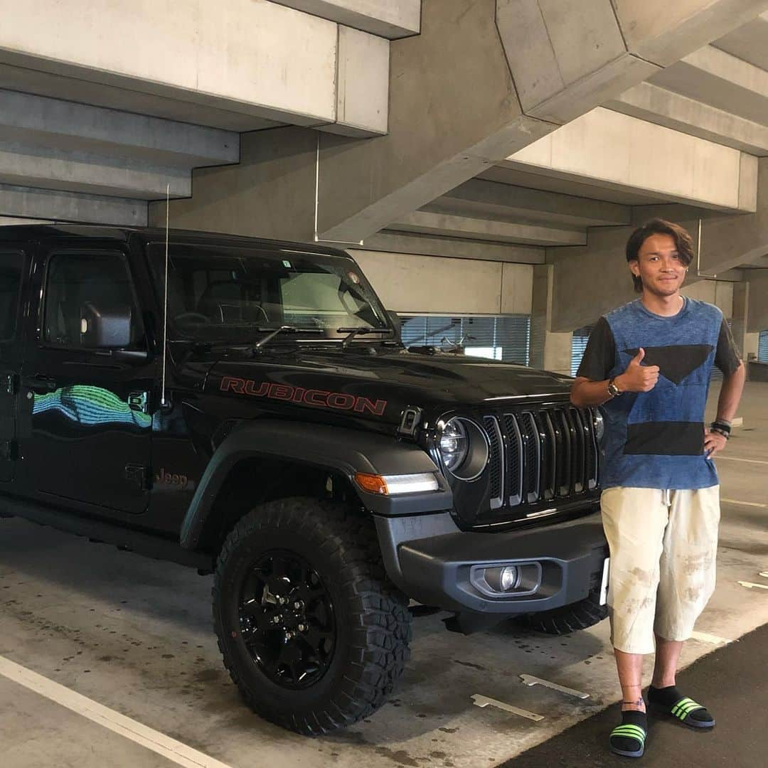 宇佐美貴史さんのインスタグラム写真 - (宇佐美貴史Instagram)「新しい相棒が来ました✨  #jeepwrangler」7月27日 17時16分 - takashi_usami39