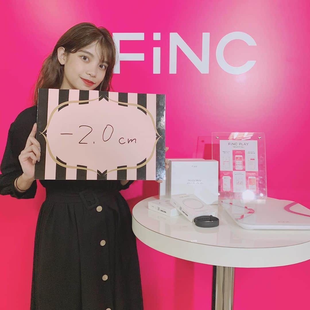 のインスタグラム：「#シブスタ2019 ファッションステージ出るよ🐸 その前待機中に3分でくびれメゾットしてくびれ-2cm🐸👏 #finc #プレイビューティー」