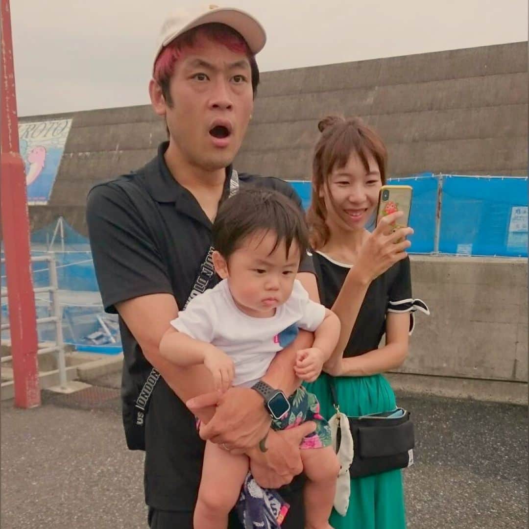 MAX鈴木さんのインスタグラム写真 - (MAX鈴木Instagram)「生イルカを見てびびった  #イルカ #dolphin」7月27日 17時47分 - max_suzuki