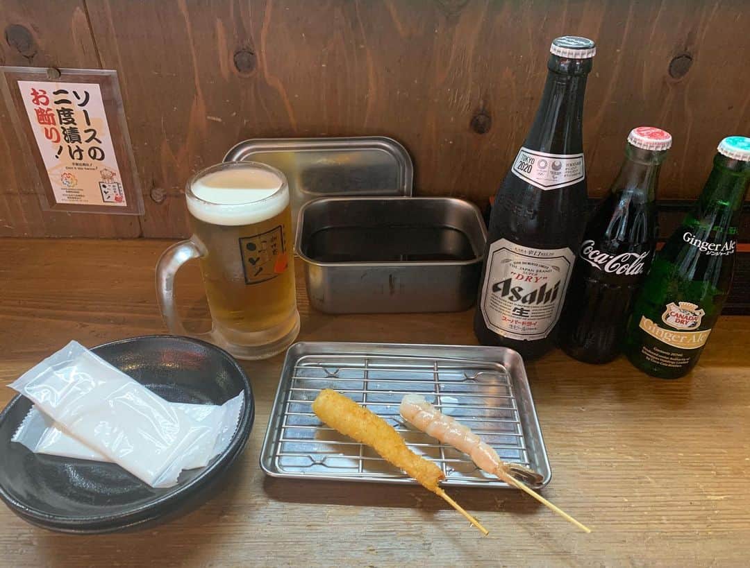 のインスタグラム：「#いっとく通天閣！  今日のオススメ串は 大人気エビ串です！  人気串断トツの一本です！ プリプリのエビとても美味しいです！  #串カツいっとく#串カツ#新世界#居酒屋#お酒#美味しい#楽しい#名物#グルメ#大阪グルメ#大阪市#大阪#osaka#関西#japan#人気#l4l#follow#delicious#photogeni」