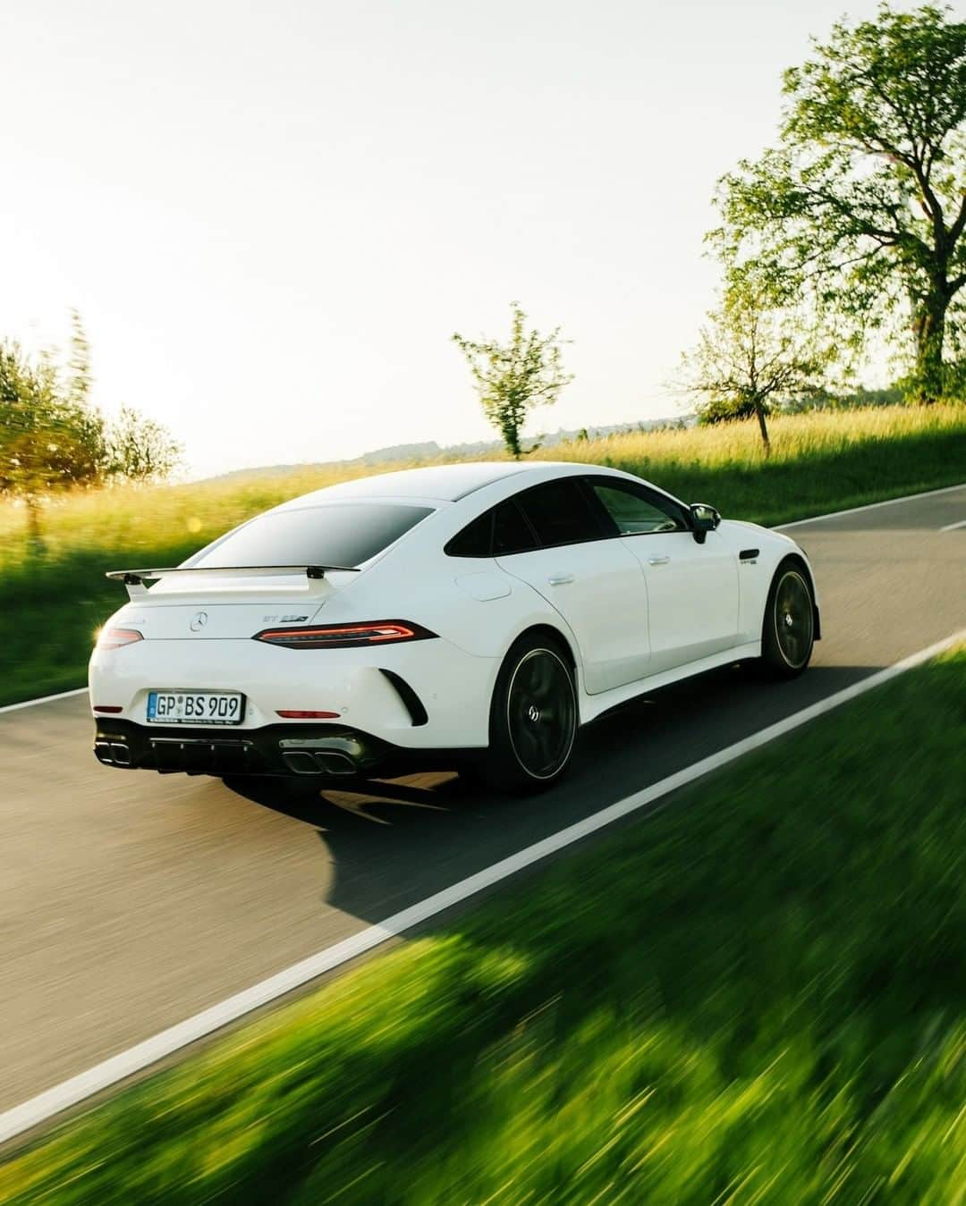 Mercedes AMGさんのインスタグラム写真 - (Mercedes AMGInstagram)「[Fuel consumption combined: 11.3 l/100km | CO2 emissions combined: 257 g/km]  There's no better way to brighten up your day than the Mercedes-AMG GT 63 S 4MATIC+ 4-Door Coupé!  Photos: @noahsambenjamin  #MercedesAMG #AMGGTFAMILY #DrivingPerformance」7月27日 18時00分 - mercedesamg