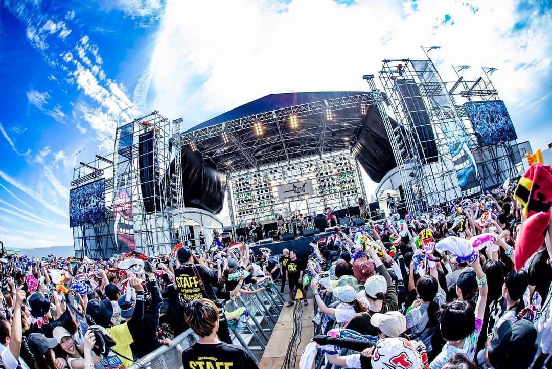 TOTALFATのインスタグラム：「OGA NAMAHAGE ROCK FESTIVAL vol.10 ありがとうございました！ 来年もまた必ず！！ Photo by @taka_tallman」