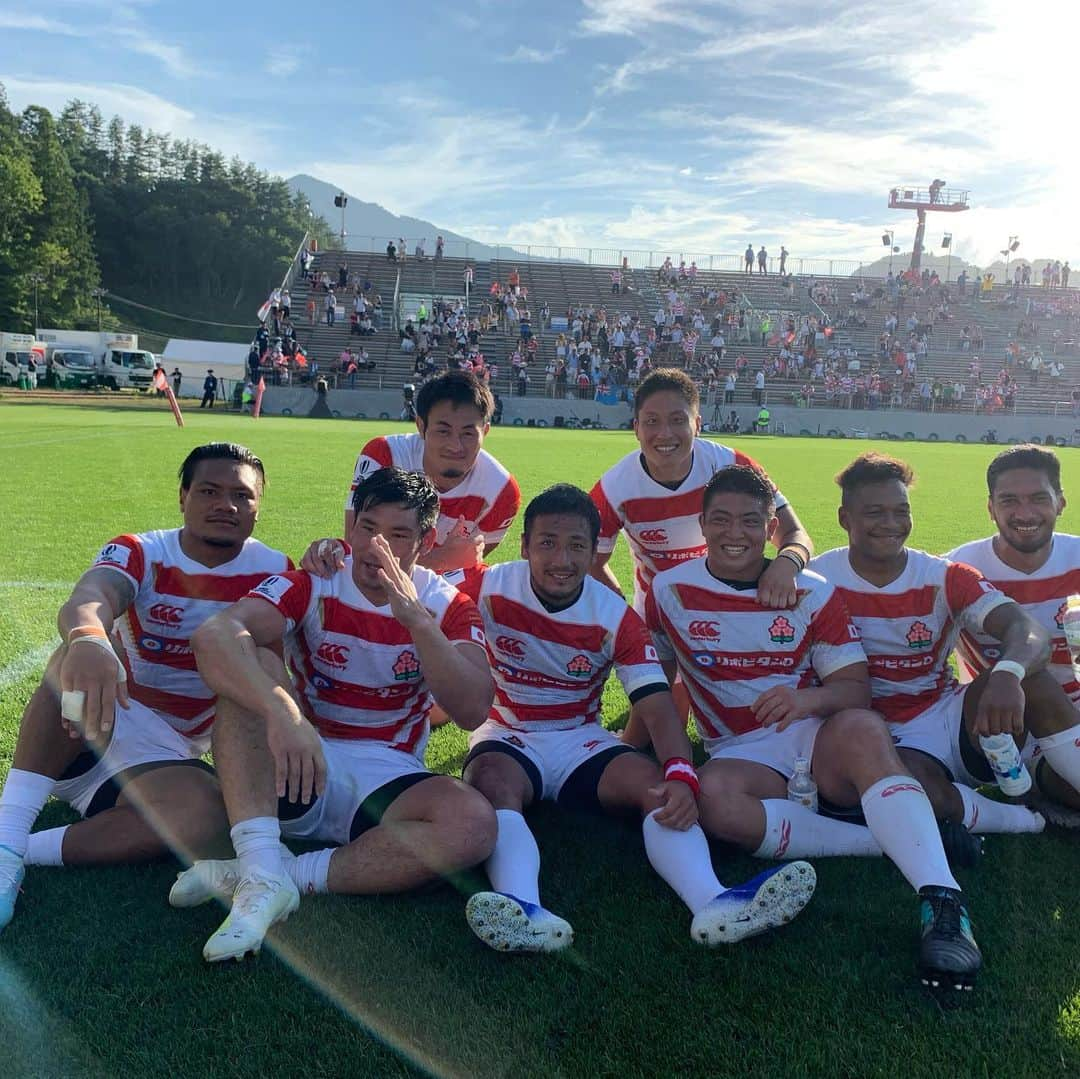 福岡堅樹さんのインスタグラム写真 - (福岡堅樹Instagram)「日本代表戦vs FIJI 34-21で勝利！ たくさんのご声援ありがとうございました！ ここから試合が続きますが、チームとしてさらに成長できるよう、良い準備をし続けたいと思います！ #同期 #バックス」7月27日 18時39分 - kenki11