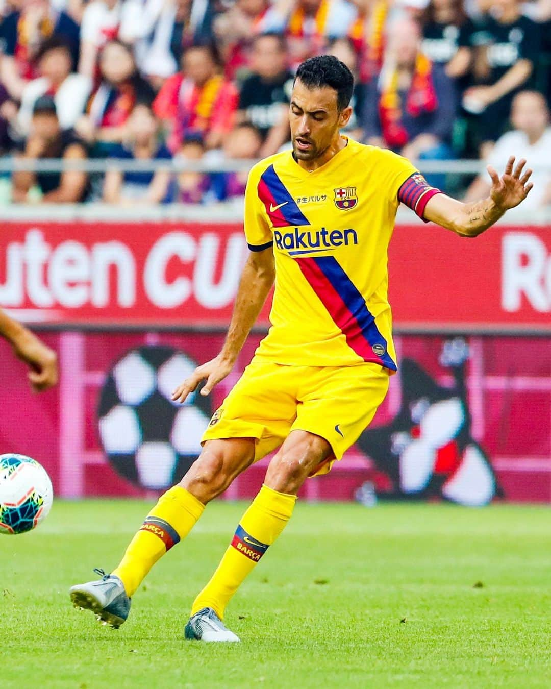 FCバルセロナさんのインスタグラム写真 - (FCバルセロナInstagram)「🏆 #RakutenCup 🇯🇵 ⚽ @visselkobe - @fcbarcelona 🙏 A very special match 📍 Noevir Stadium (Kobe)」7月27日 19時47分 - fcbarcelona