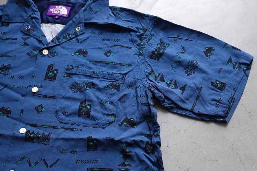 wonder_mountain_irieさんのインスタグラム写真 - (wonder_mountain_irieInstagram)「_ THE NORTH FACE PURPLE LABEL / ザ ノースフェイス パープルレーベル "Geometric Print H/S Shirt" ¥15,120- _ 〈online store / @digital_mountain〉 http://www.digital-mountain.net/shopdetail/000000008968/ _ 【オンラインストア#DigitalMountain へのご注文】 *24時間受付 *15時までのご注文で即日発送 *1万円以上ご購入で送料無料 tel：084-973-8204 _ We can send your order overseas. Accepted payment method is by PayPal or credit card only. (AMEX is not accepted)  Ordering procedure details can be found here. >>http://www.digital-mountain.net/html/page56.html _ 本店：#WonderMountain  blog>> http://wm.digital-mountain.info/ _ #nanamica #THENORTHFACEPURPLELABEL #THENORTHFACE #ナナミカ #ザノースフェイスパープルレーベル #ザノースフェイス bag→ #fcetools ¥7,020- _ 〒720-0044 広島県福山市笠岡町4-18 JR 「#福山駅」より徒歩10分 (12:00 - 19:00 水曜定休) #ワンダーマウンテン #japan #hiroshima #福山 #福山市 #尾道 #倉敷 #鞆の浦 近く _ 系列店：@hacbywondermountain _」7月27日 20時07分 - wonder_mountain_