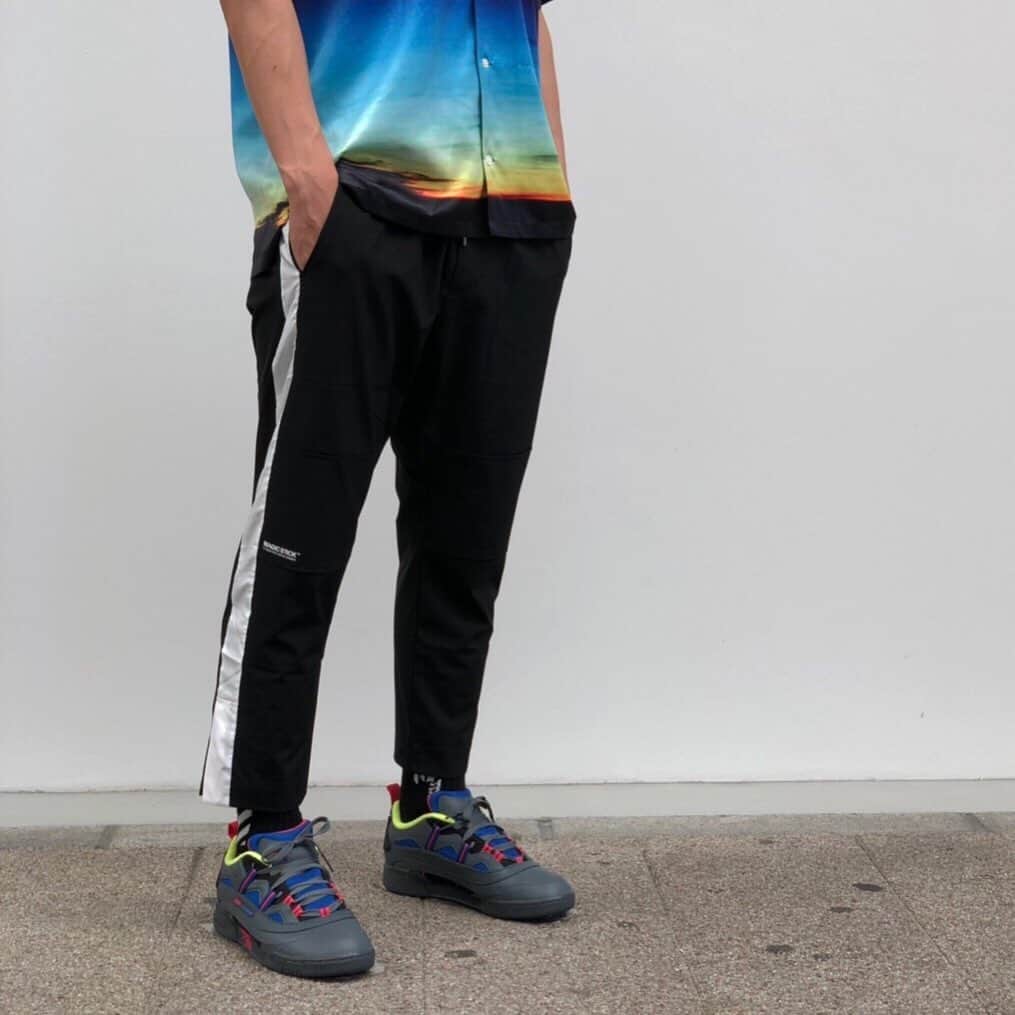Deepinsideinc.com Storeのインスタグラム