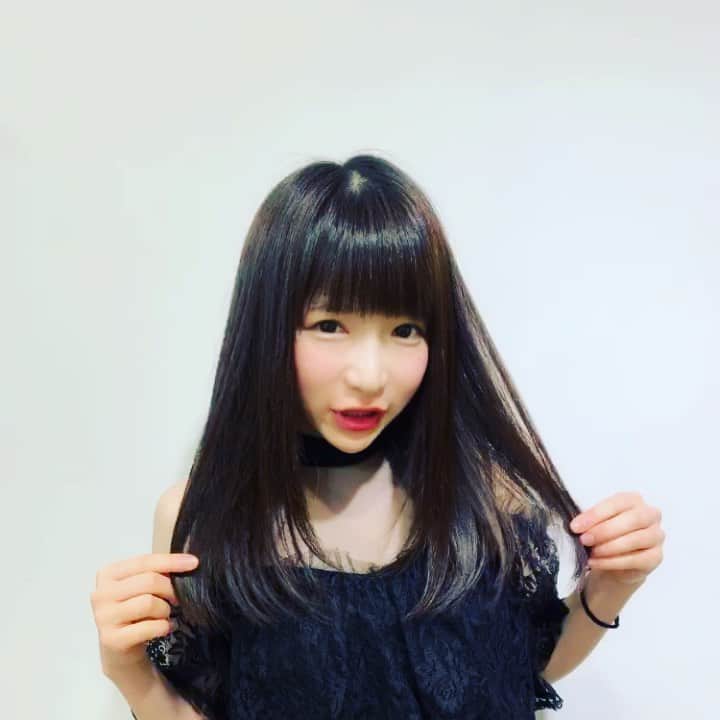 のインスタグラム：「前回のセルサスさん☺️ いつもお世話になってるRisaさんが産休に入らはる前にラスト🙈🥺 復帰待ってるから元気な赤ちゃん産んでね〜👼💓 @risaurano  #トリートメント#celsus#celsus_secret_garden #セルサス#渋谷セルサス#渋谷美容院#渋谷サロン#黒髪ストレート #黒髪ぱっつん #アイドルヘア#アイドルメイク」
