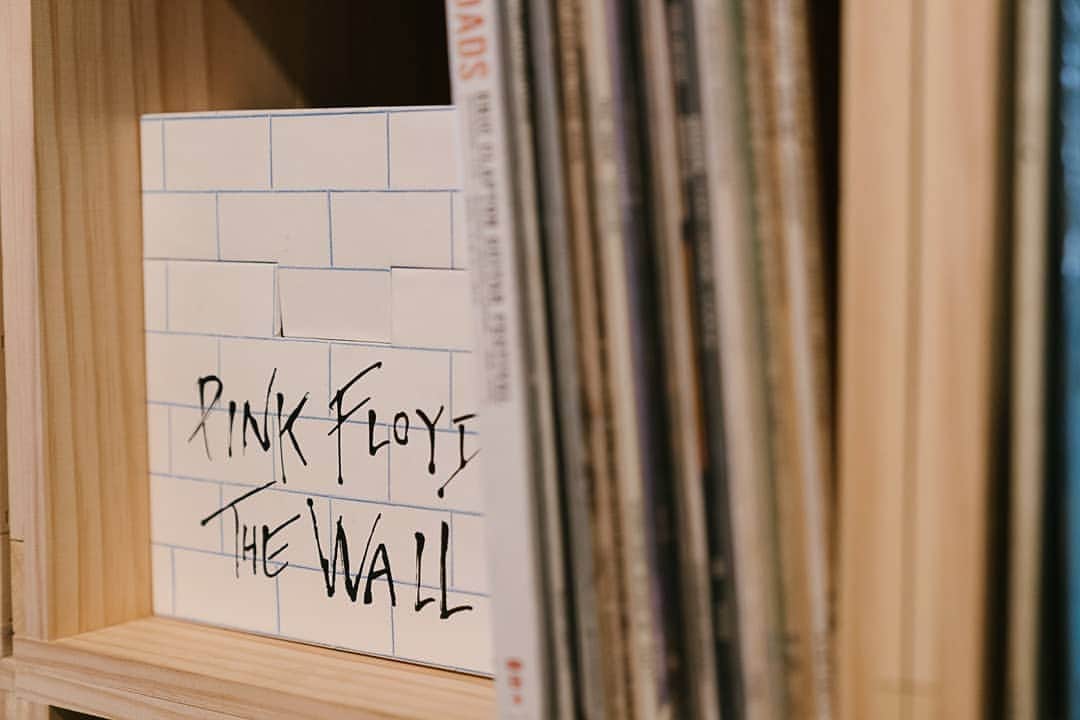 HereNowさんのインスタグラム写真 - (HereNowInstagram)「Located in the convenient and lively Xin Xing area, @abbey_road_record_store is a mecca for music fans across Taiwan.  高雄樂迷的音樂聖地 一間專賣黑膠的唱片行 Recommended by @outdoorhan. . . . #herenowcity #wonderfulplaces #beautifuldestinations #travelholic #travelawesome #traveladdict #igtravel #livefolk #instapassport #optoutside  #kaohsiung #kaohsiungcity #kaohsiungfood #高雄 #台湾旅行 #台灣 #iseetaiwan #exploretaiwan #vscotaiwan #taiwangram」7月27日 20時30分 - herenowcity
