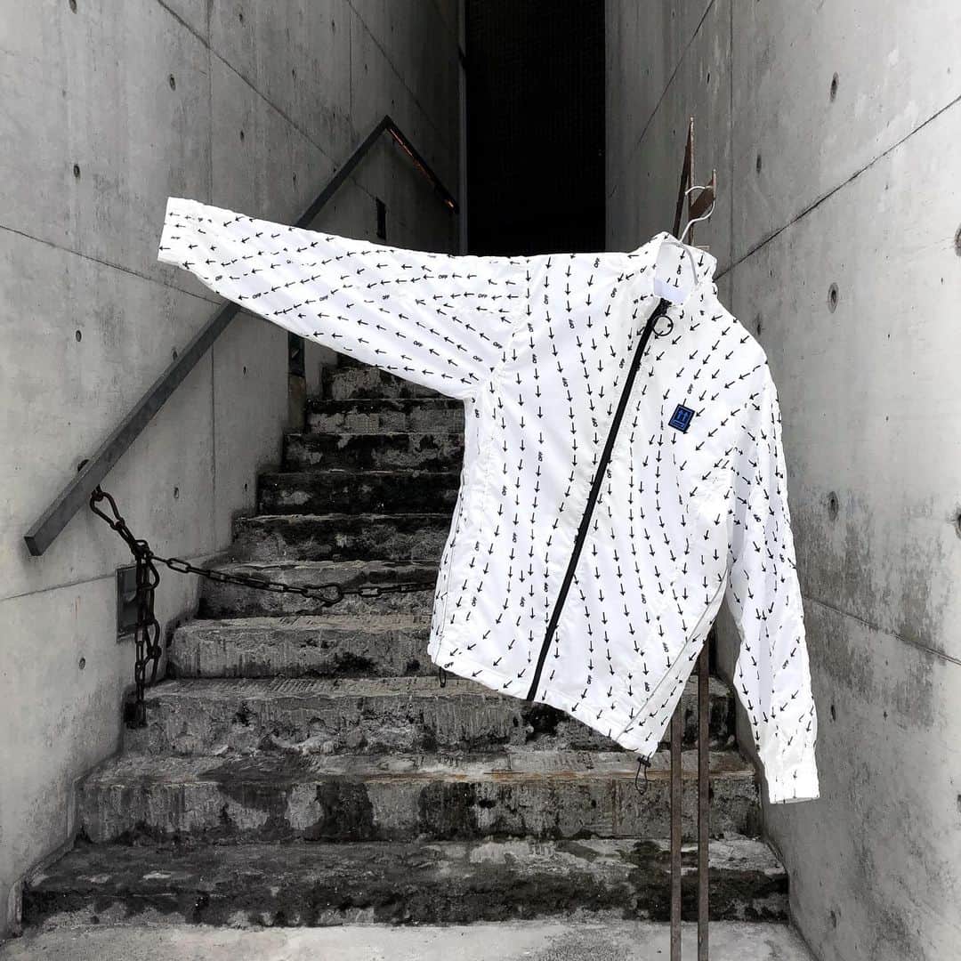 AYINさんのインスタグラム写真 - (AYINInstagram)「・ ・ New delivery✔️ @off____white ・ ・ ・ available at store✔️ ・ ・ ・ #offwhite #ayin #19aw」7月27日 20時35分 - ayin_japan