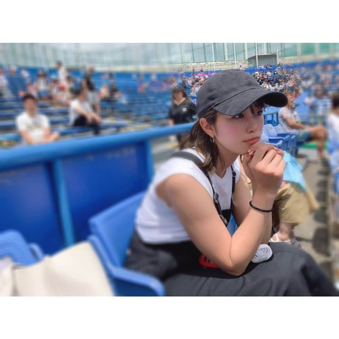 稲村亜美さんのインスタグラム写真 - (稲村亜美Instagram)「２日連続で神宮球場に行ってきました💁‍♂️ やっと夏が始まったという気持ちに！！！！ 昨日は準決勝の國學院久我山対東海大菅生 今日は決勝の小山台対関東一高の試合を観戦 一生懸命な選手の皆さんの姿に刺激をうけてモチベーションが上がるばかりです😍😍😍😍 この時期は本当に毎日泣いてるなー😭 東東京は関東第一高校が甲子園への切符を掴みました！ おめでとうございます🙏 甲子園の熱戦も期待しています！ 準優勝の小山台の応援もすごくって感動したな〜 甲子園が楽しみ！！！ #関東一高 #小山台 #東京都予選」7月27日 20時37分 - inamura_ami