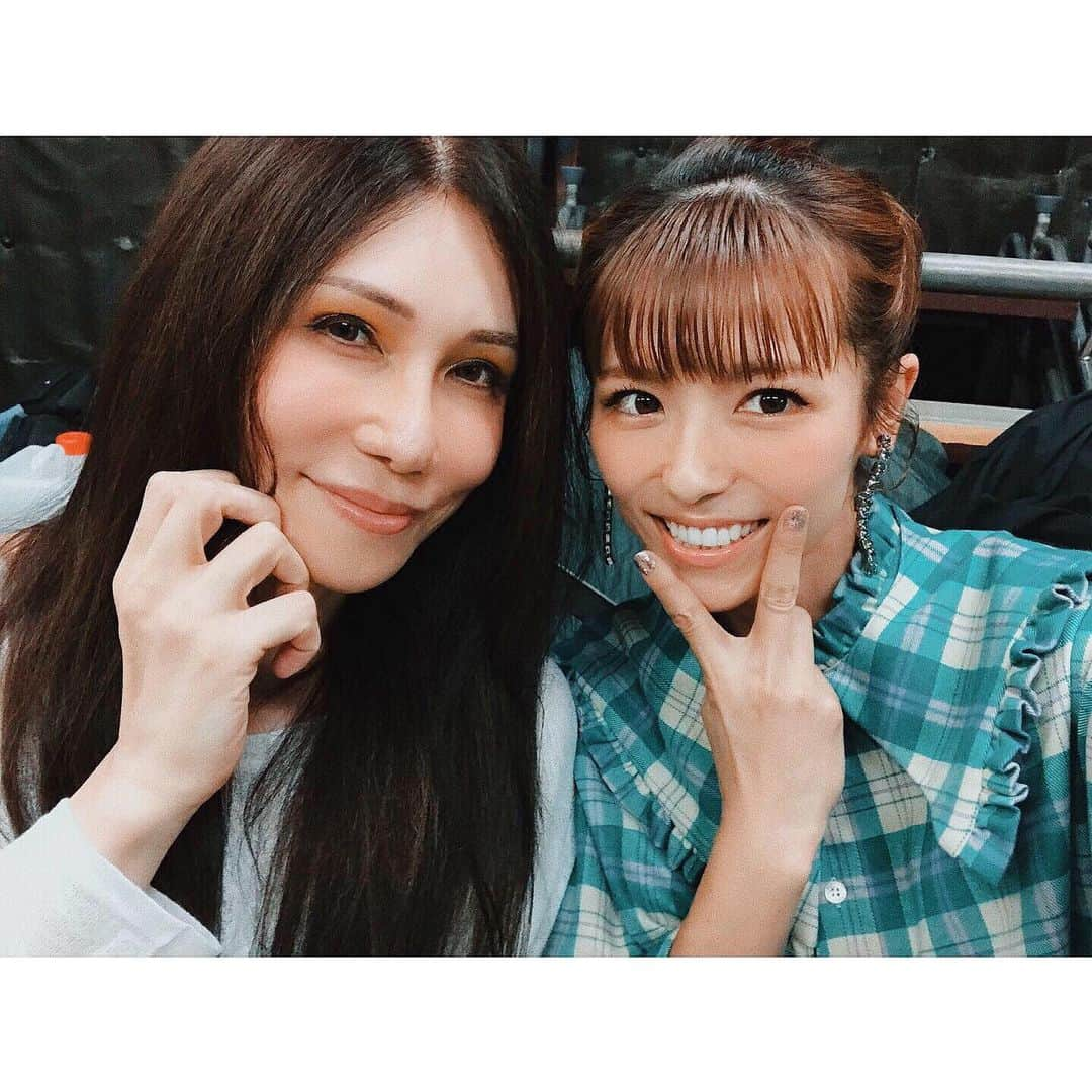 若槻千夏さんのインスタグラム写真 - (若槻千夏Instagram)「久々 KABA.ちゃんと🥴💚 #私よりフェロモンでてる人」7月27日 20時40分 - wakatsukichinatsu