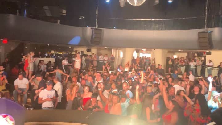 ファンクマスター・フレックスのインスタグラム：「Atlantic City! HQ2! FunkFlex on the set! Great vibes / Great people! Birthday Bash! @kooldjredalert in the building! Vid via: @djhrnyc x @litdigitaldjs」