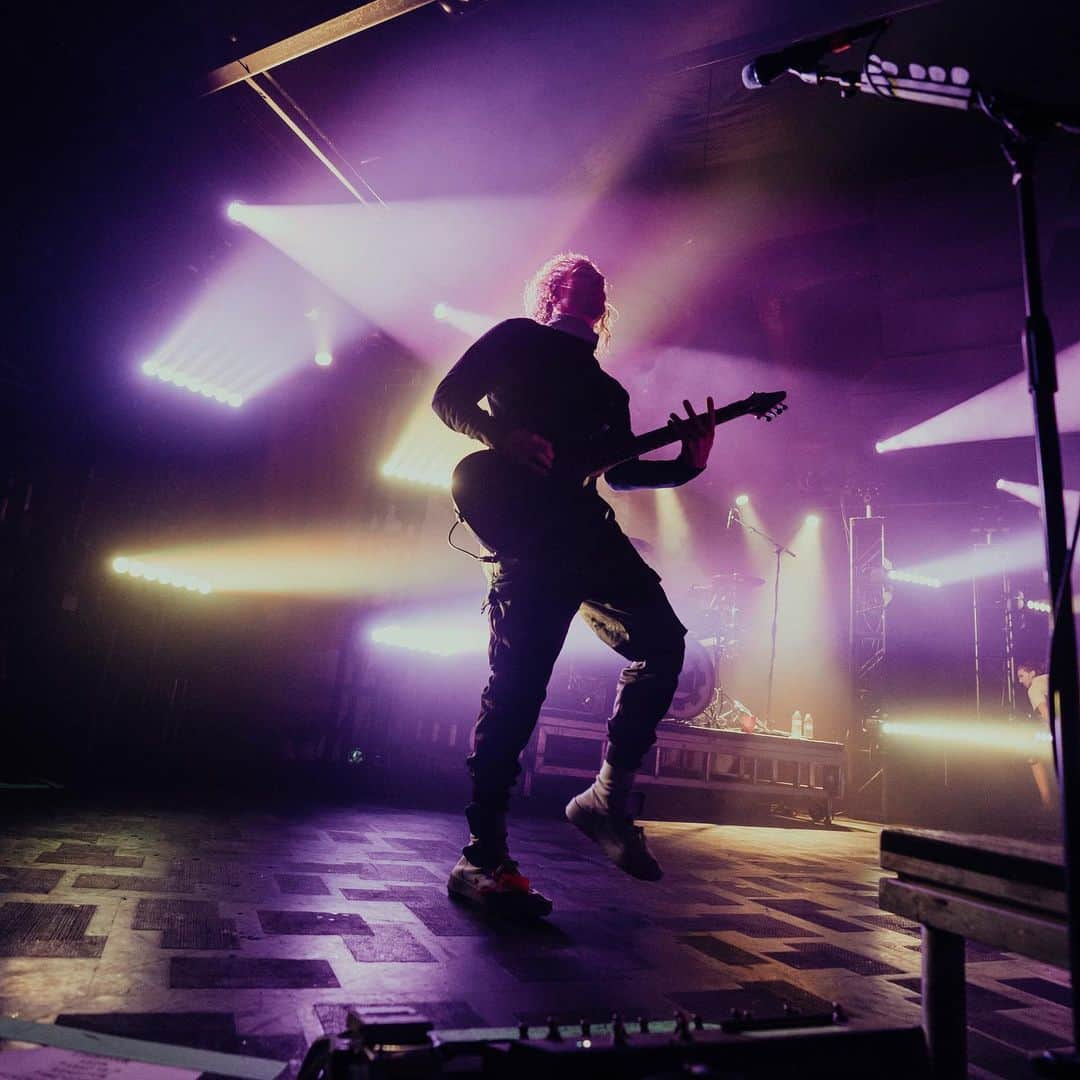 ブランドン・フーバーさんのインスタグラム写真 - (ブランドン・フーバーInstagram)「Downtown Los Angeles @crowntheempire headlining show tonight at Belasco! See you all soon. Shoutout to Sacramento for kicking off the tour last night that shit was crazy. So stoked to finally be back out on the road 🖤 Tickets + VIP to #RageFest is available now at cte.soundrink.com  July 26th Sacramento, CA @ Ace of Spades  July 27th Los Angeles, CA @ Belasco  July 29th Salt Lake City, UT @ The Complex  July 30th Boulder, CO @ Boulder Theater  Aug 1st Belvidere, IL @ Apollo Theater  Aug 2nd Lexington, KY @ Manchester Music Hall  Aug 3rd Columbus, OH @ Newport Music Hall  Aug 4th Pittsburgh, PA @ Mr. Smalls Theatre  Aug 6th Syracuse, NY @ Westcott  Aug 7th Huntington, NY @ The Paramount  Aug 9th Worcester, MA @ The Palladium  Aug 10th Poughkeepsie, NY @ The Chance  Aug 11th Philadelphia, PA @ TLA  Aug 13th Lynchburg, VA @ Phase 2  Aug 14th Norfolk, VA @ The Norva  Aug 16th Charleston, SC @ Music Farm  Aug 17th Orlando, FL @ Plaza  Aug 18th Ft Lauderdale, FL @ Revolution  Aug 20th Destin, FL @ Club L.A Aug 21st Houston, TX @ White Oak Music Hall  Aug 23rd Albuquerque, NM @ El Rey  Aug 24th Tucson, AZ @ Encore (Club XS)  Aug 25th San Diego, CA @ House of Blues」7月28日 7時08分 - brandonhoover