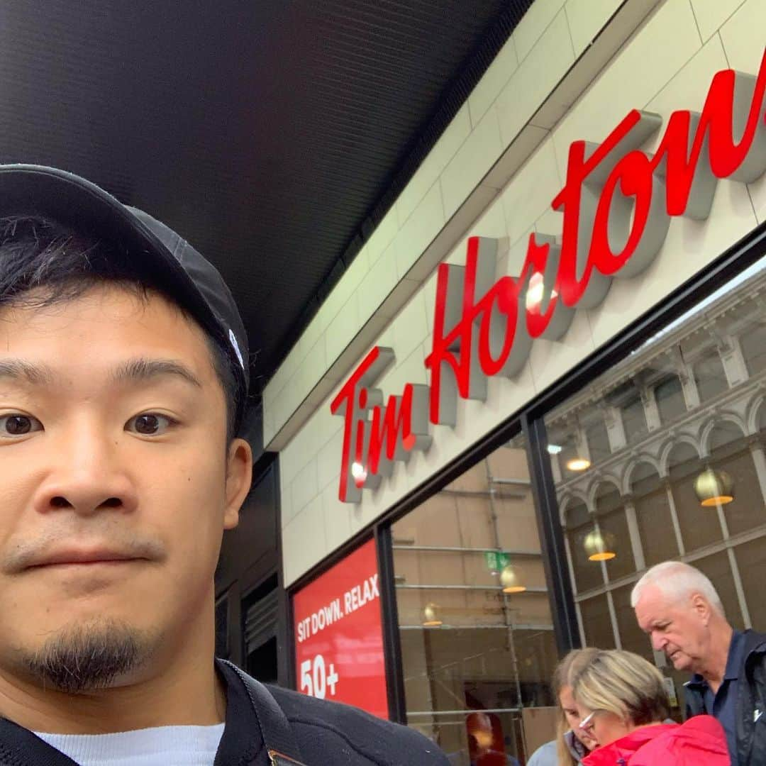 KUSHIDAさんのインスタグラム写真 - (KUSHIDAInstagram)「LOVE TimHortons‼️ in Glasgow #スコットランド #グラスゴー #timhortons」7月27日 22時35分 - kushida_ts